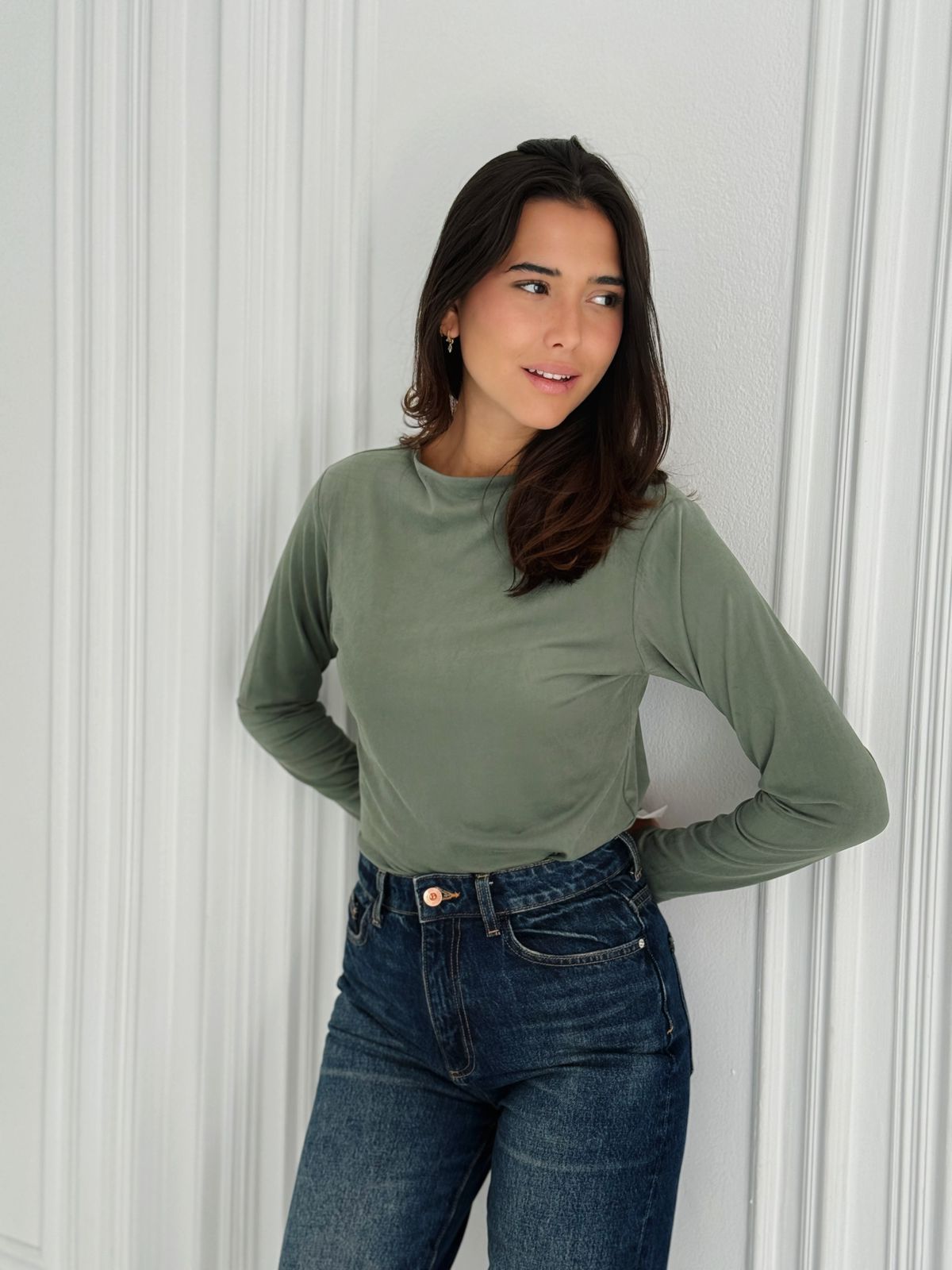Daily basic top in olive