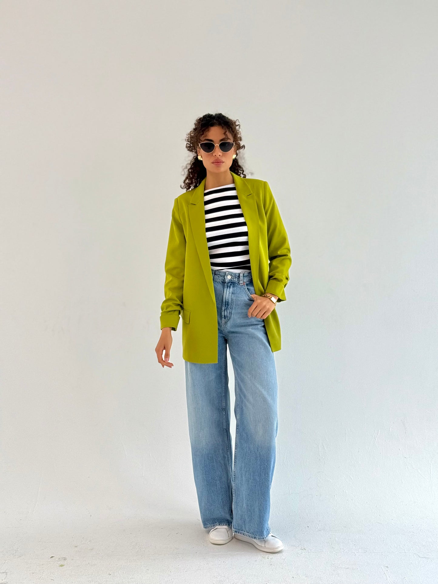 Ruffles Blazer in Appel green