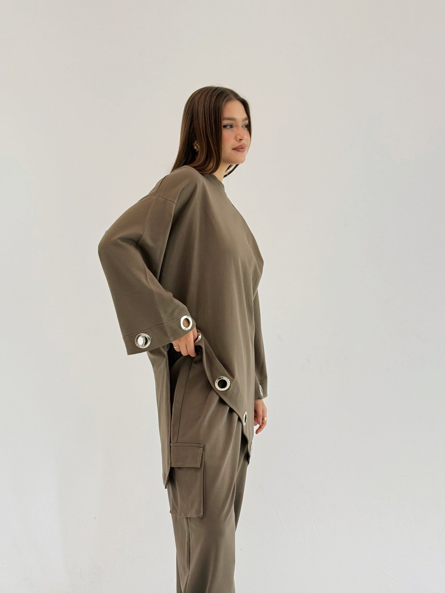 Eyelets Cotton Set In Brown