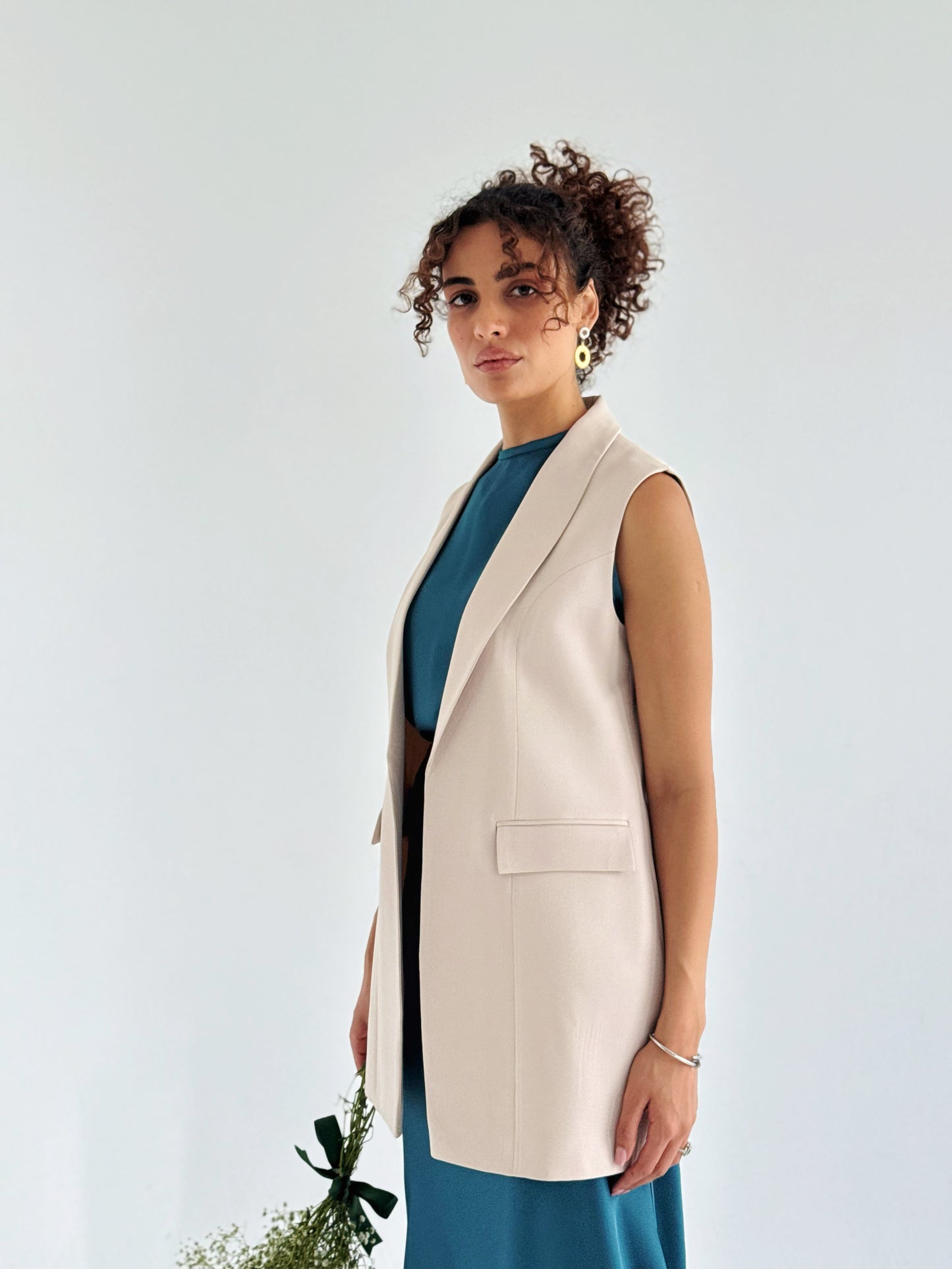 Shawl collar tailored vest In beige