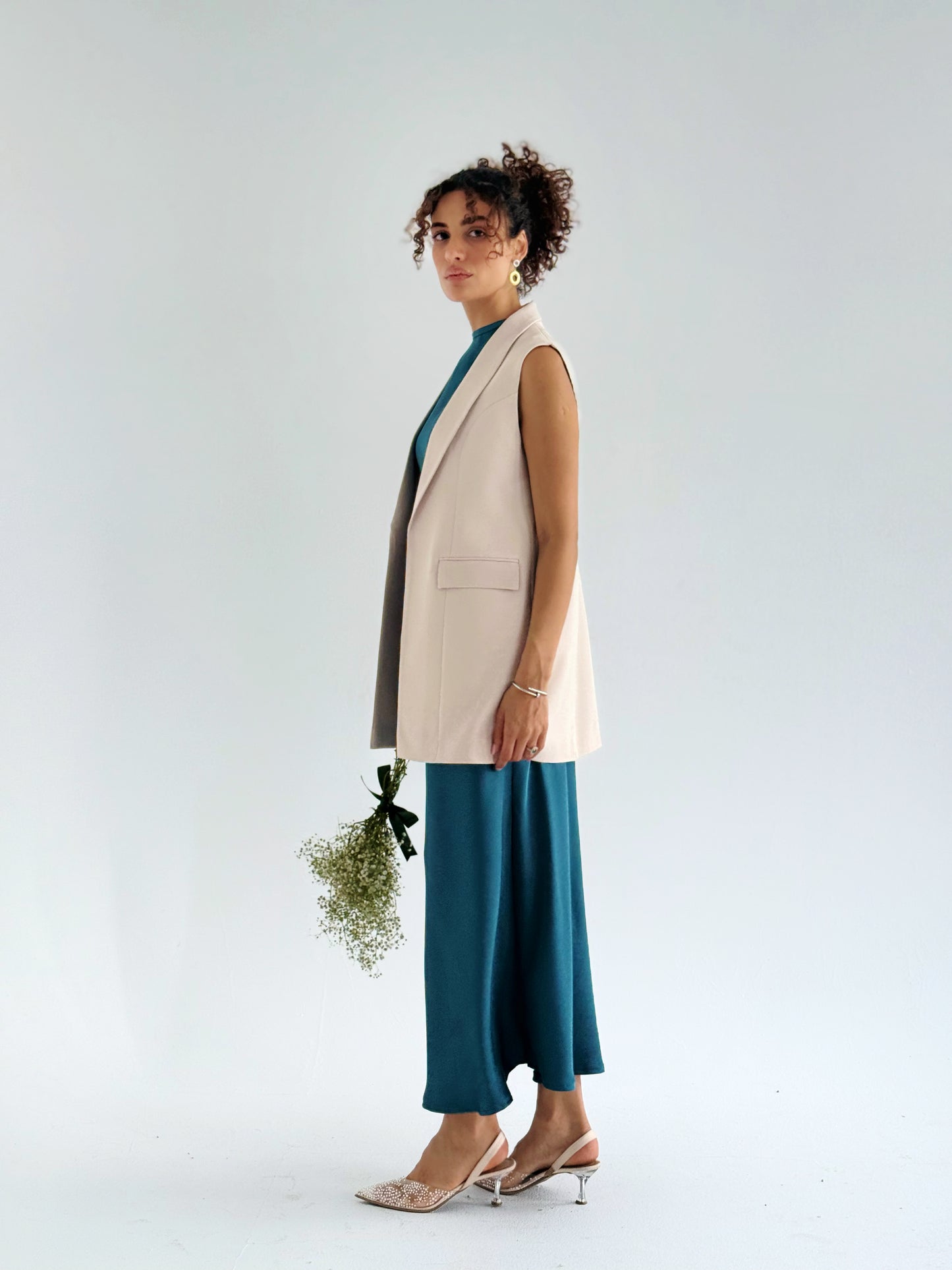 Shawl collar tailored vest In beige