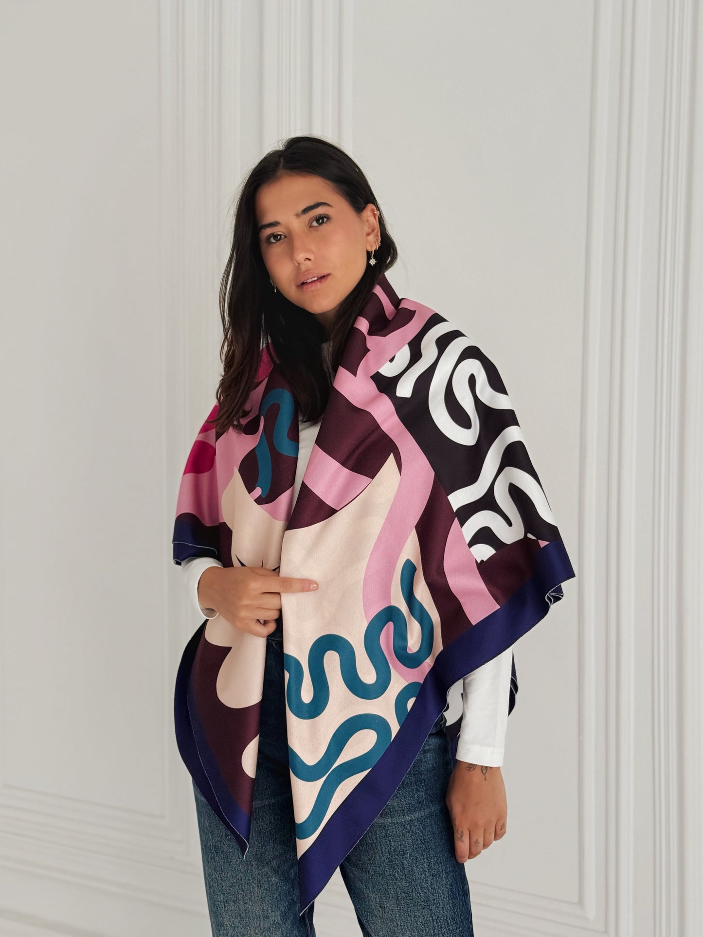 Wave wool scarf (square)