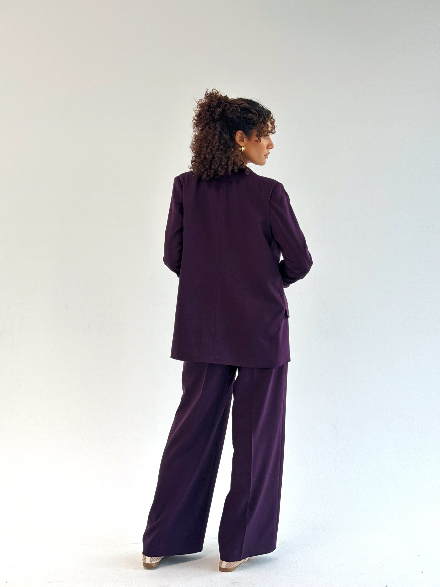 Ruffle blazer in burgandy