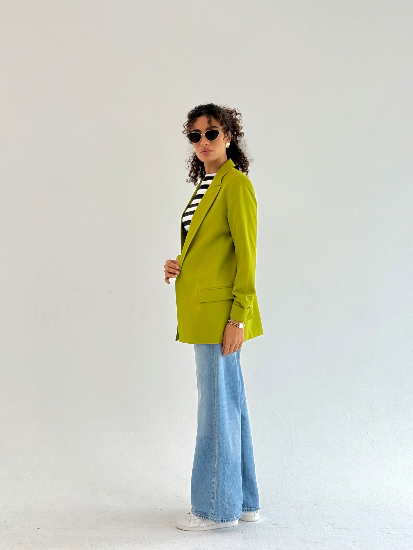 Ruffles Blazer in Appel green