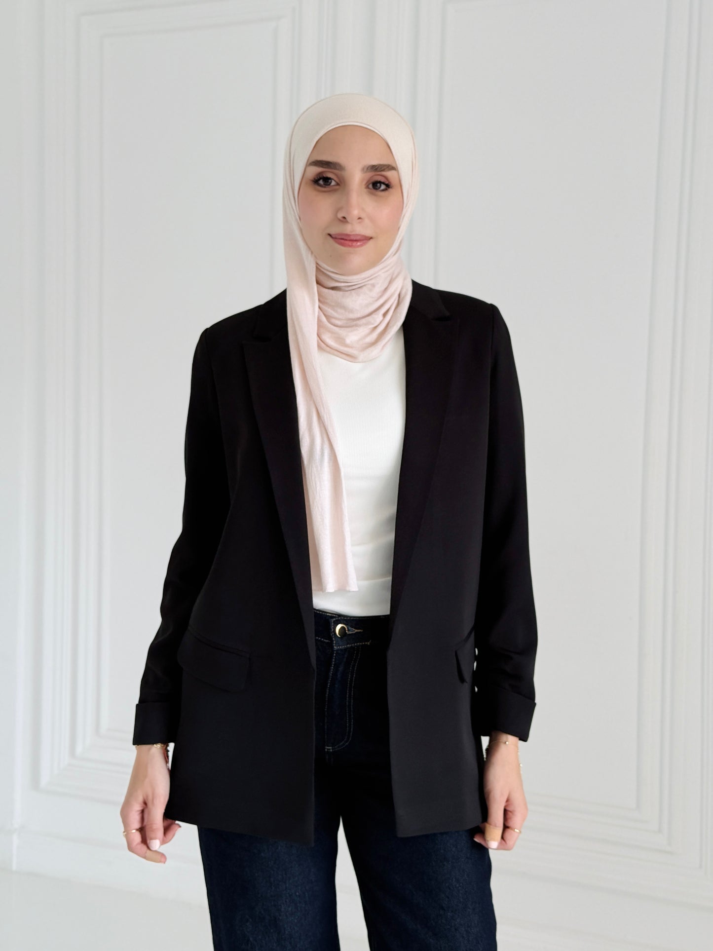Ruffled Blazer in black