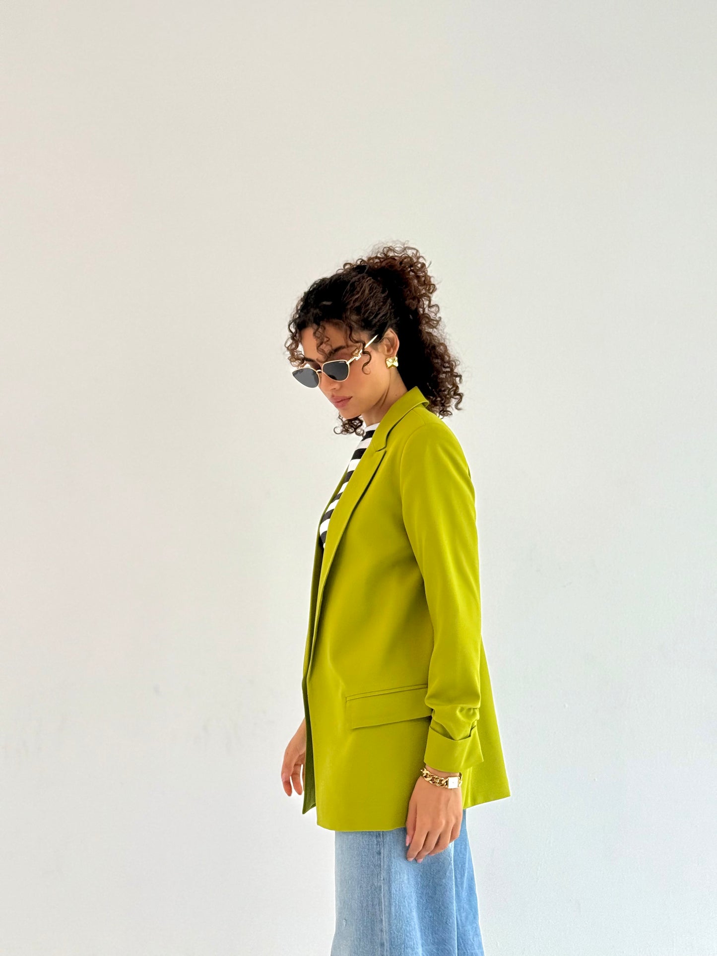 Ruffles Blazer in Appel green
