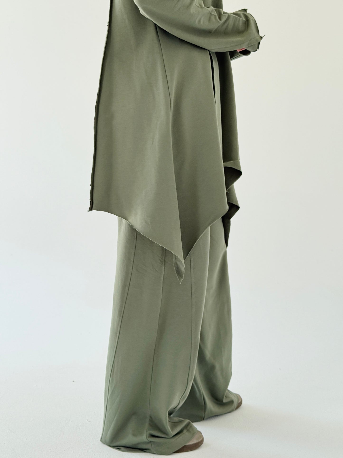 High and Low set in Olive
