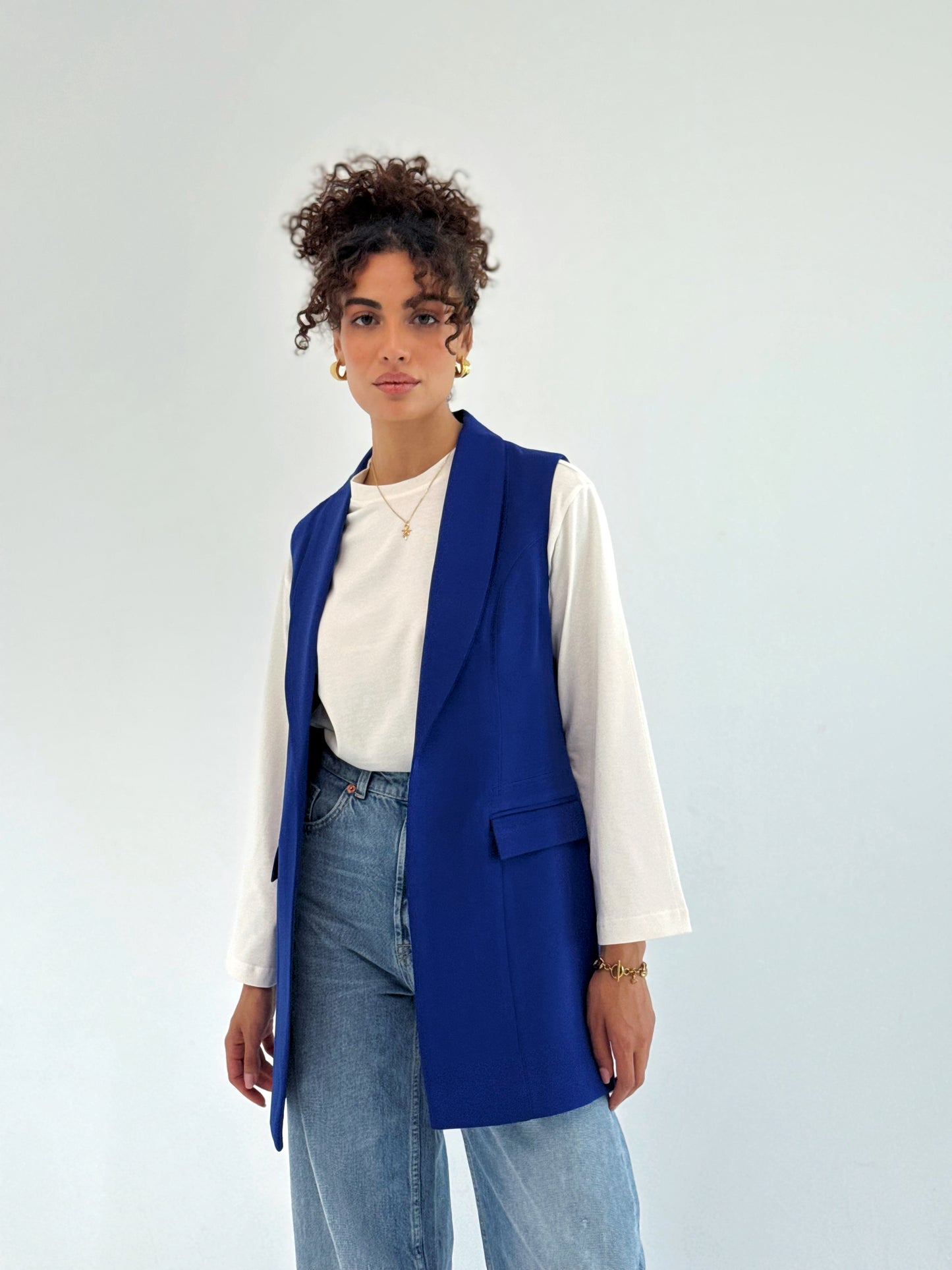 Shawl collar tailored vest In Royle blue