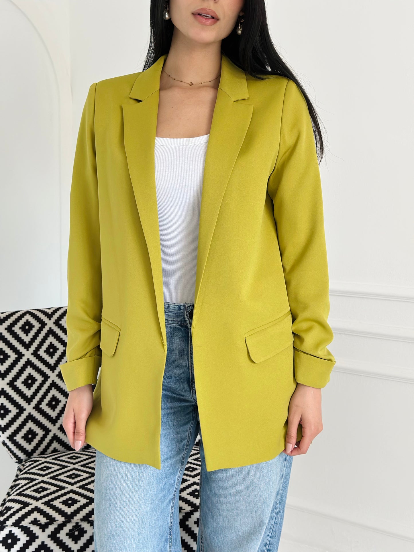 Ruffled blazer in lemon green