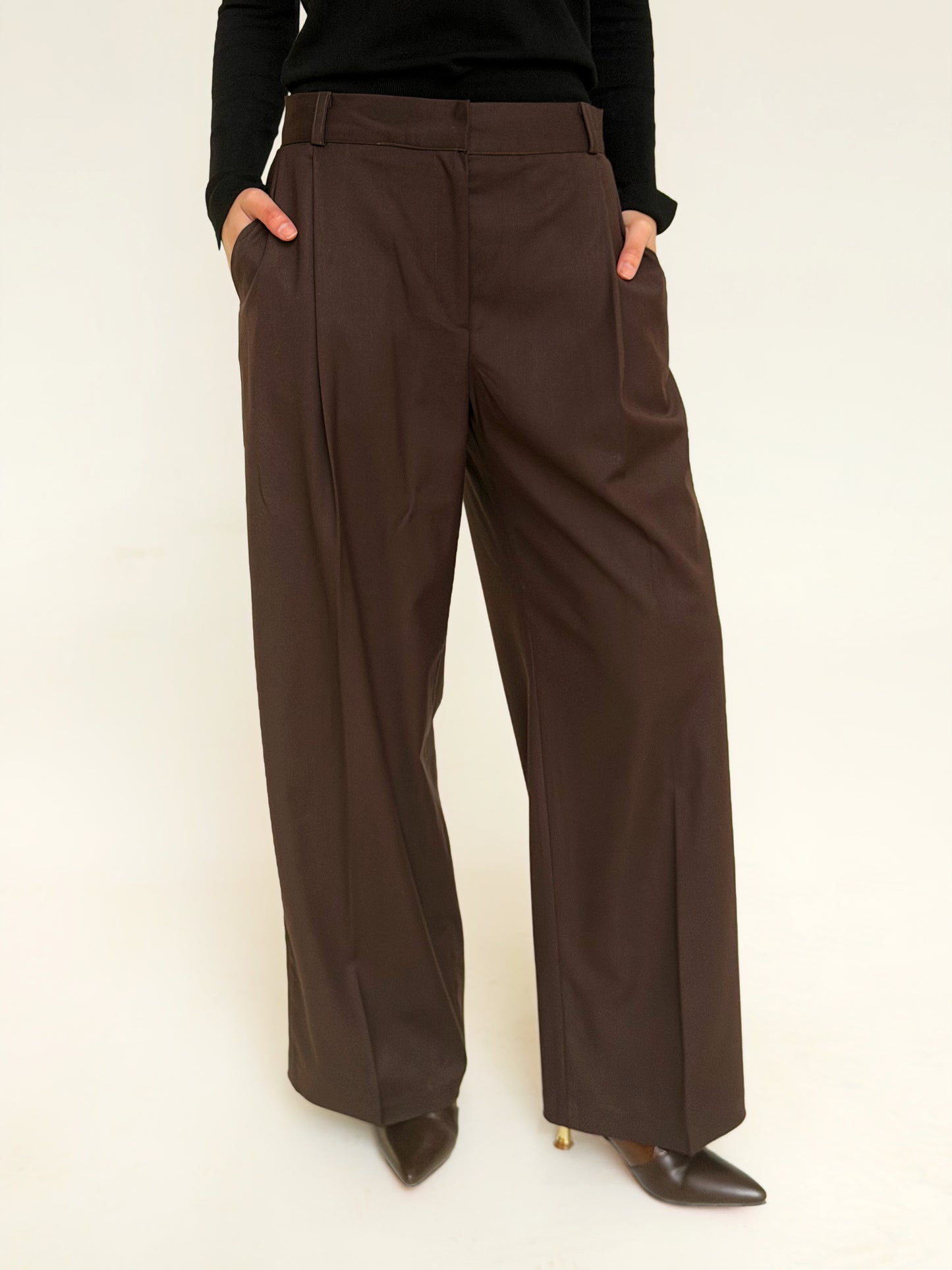 The Tailored Pants In Brown