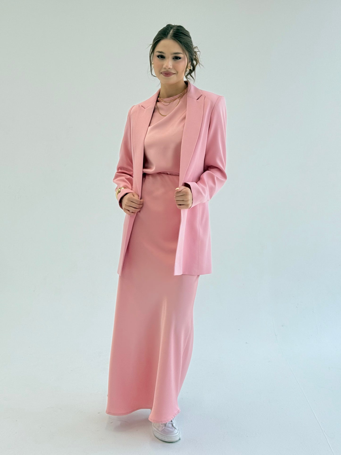 Satin Sleeveless Top & A-Line Skirt Set in pink