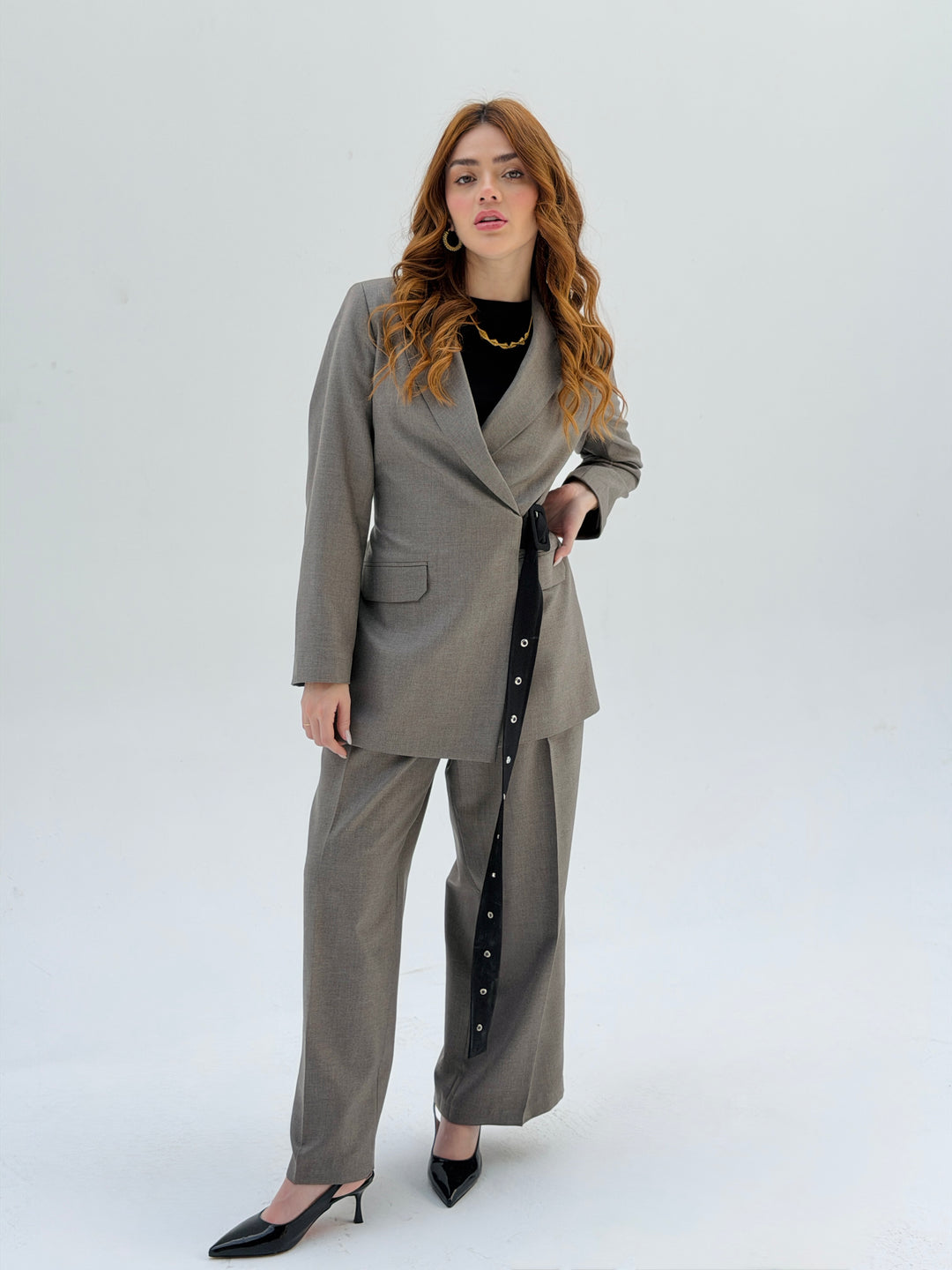Belted suit in Greige