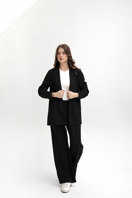 Light velvet set in black