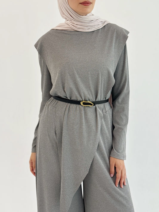 Modest Rip Set in Gray