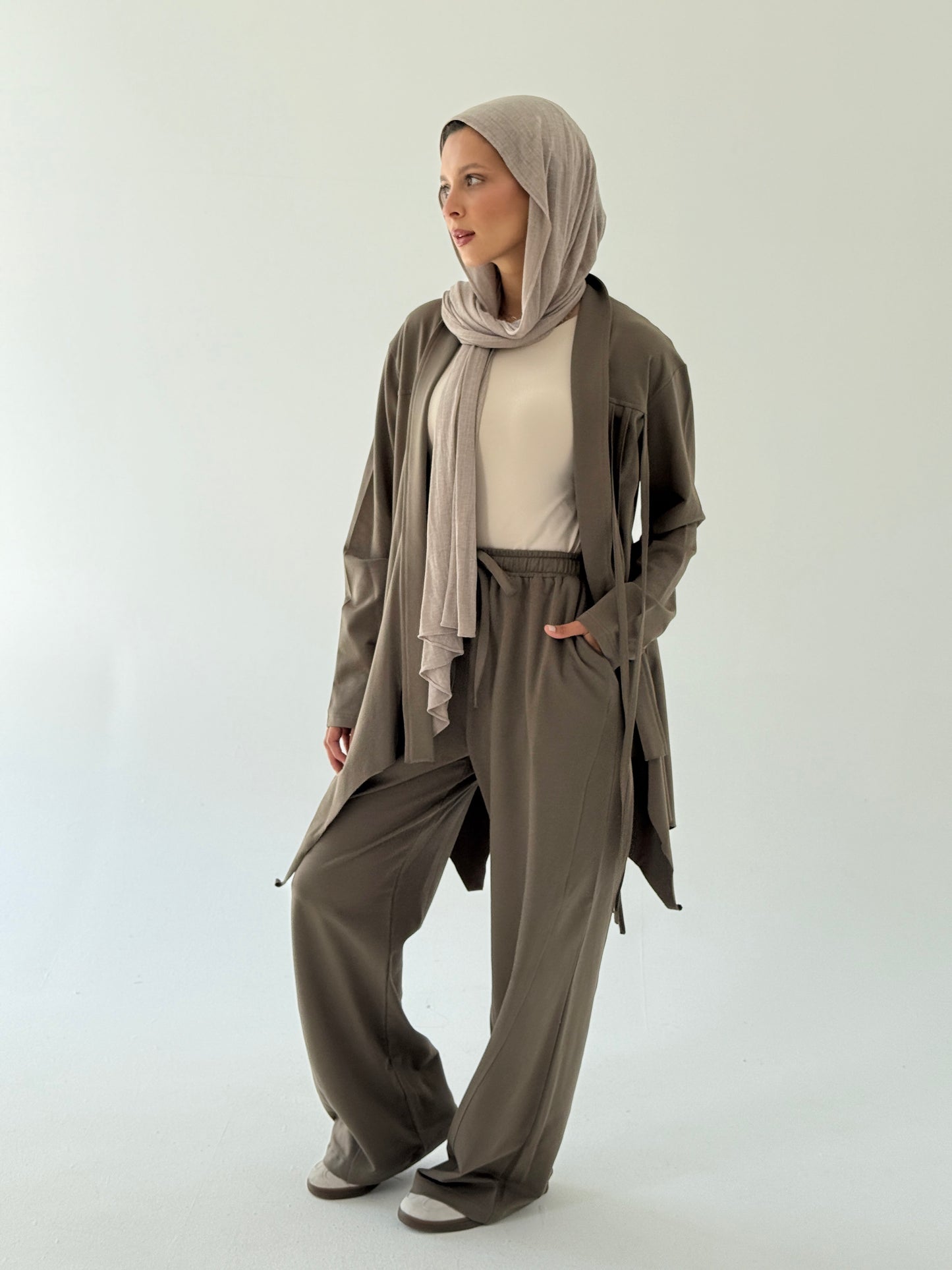 Wide cotton pants in Brown