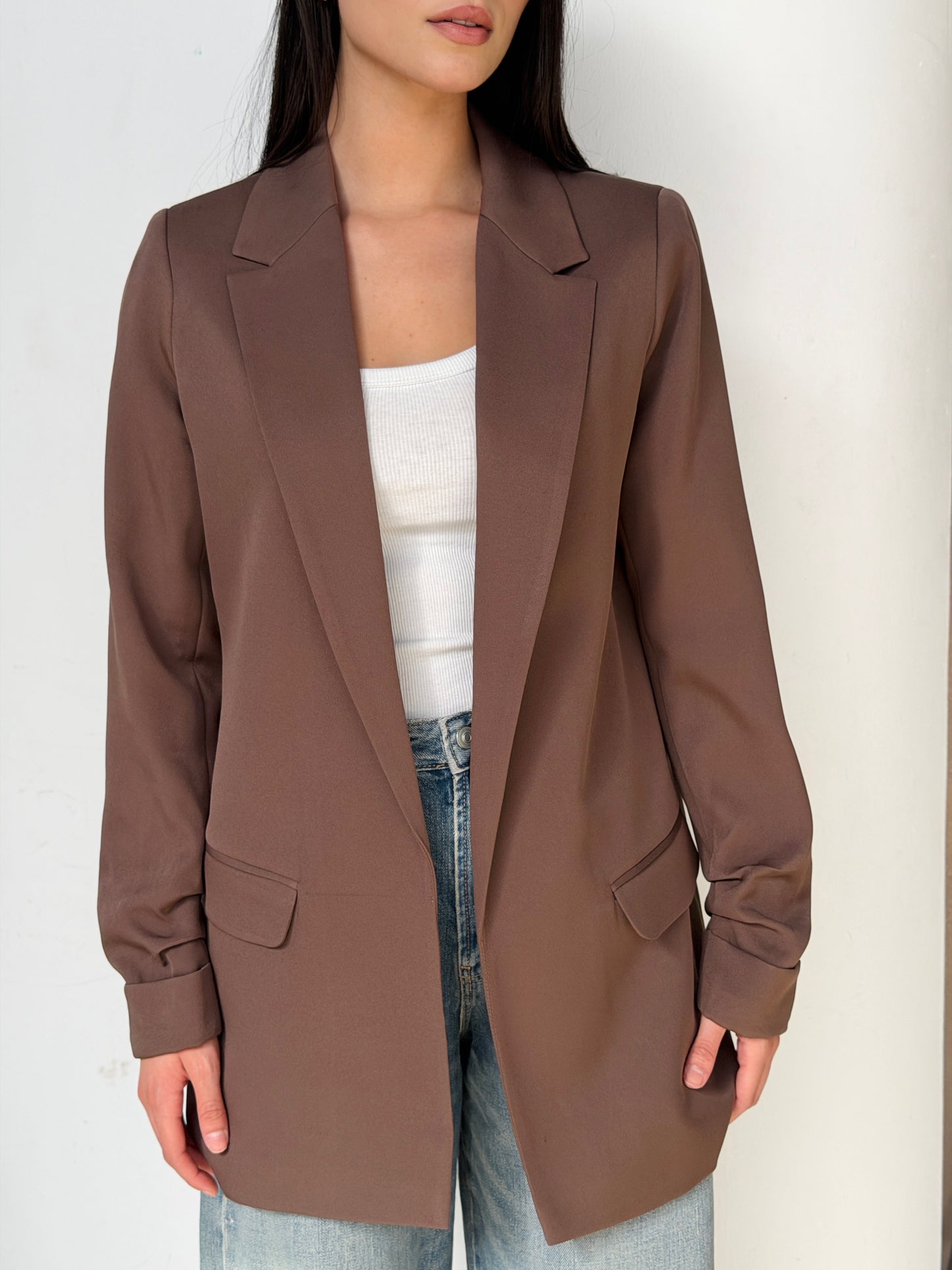 Ruffles Blazer in brown