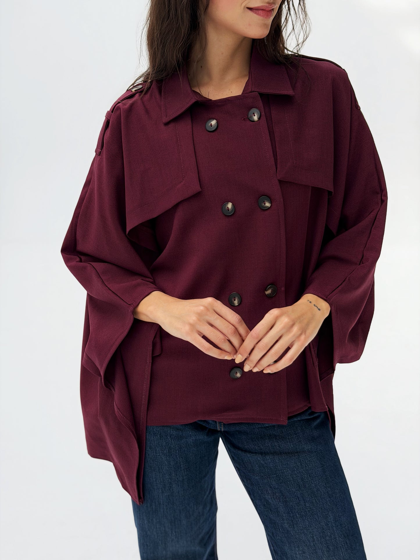 Trench Cape In burgundy