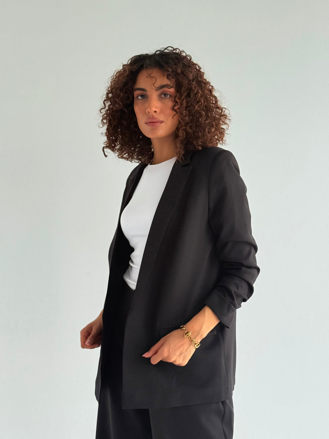 Ruffled Blazer in black
