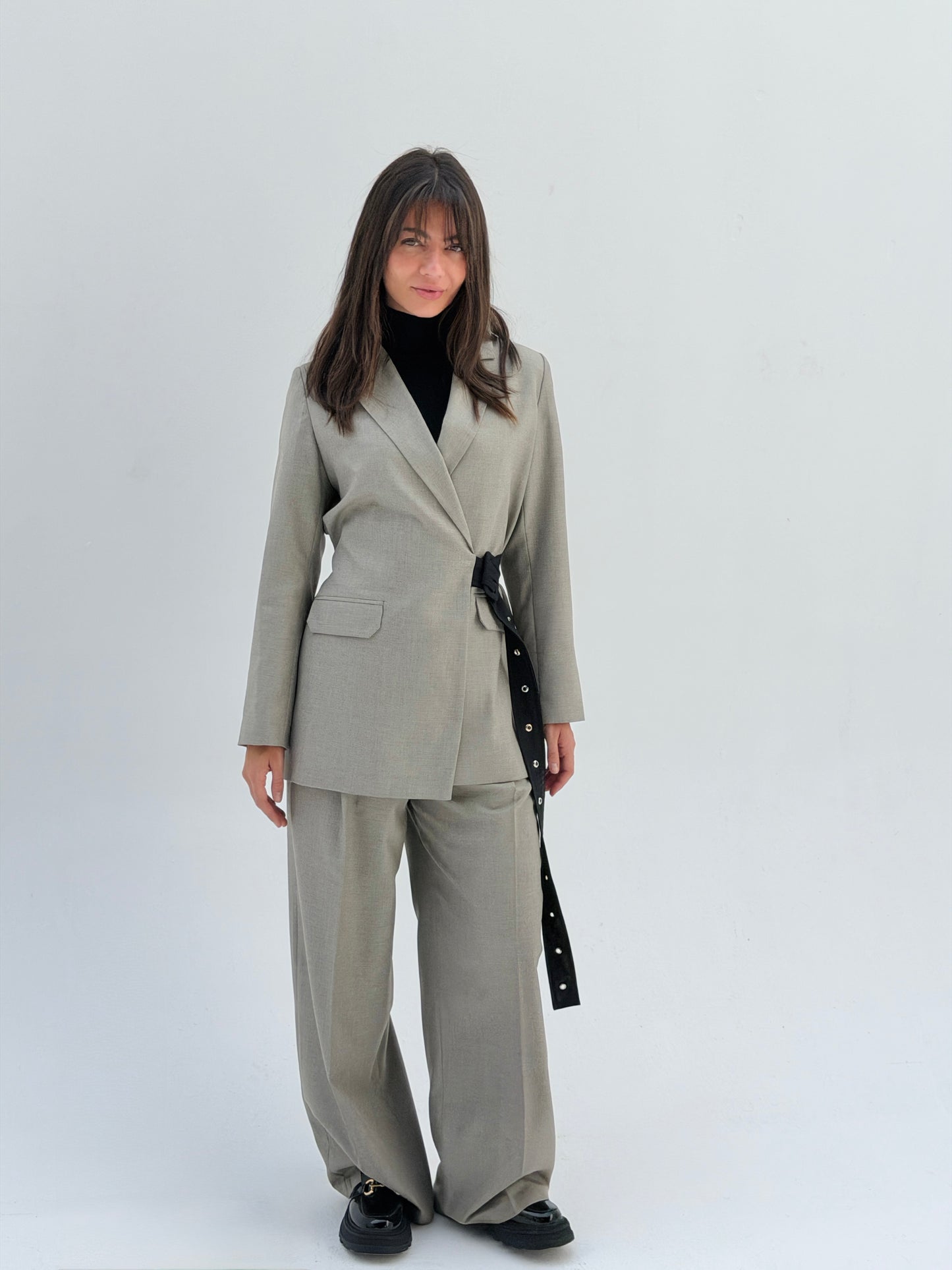 Belted suit in Gray