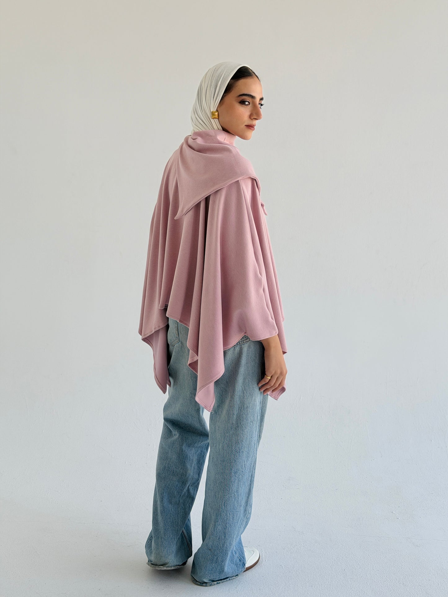Drape Kint Cape In Pink