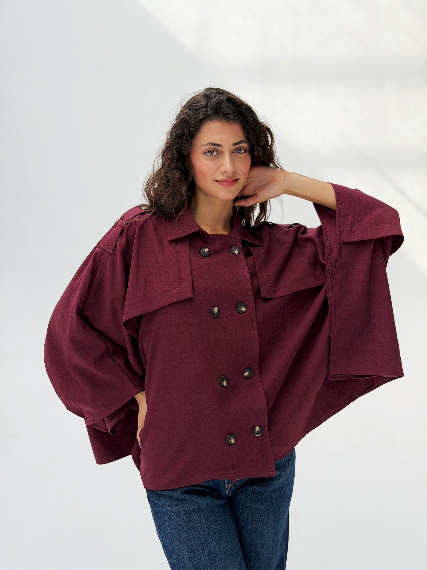Trench Cape In burgundy