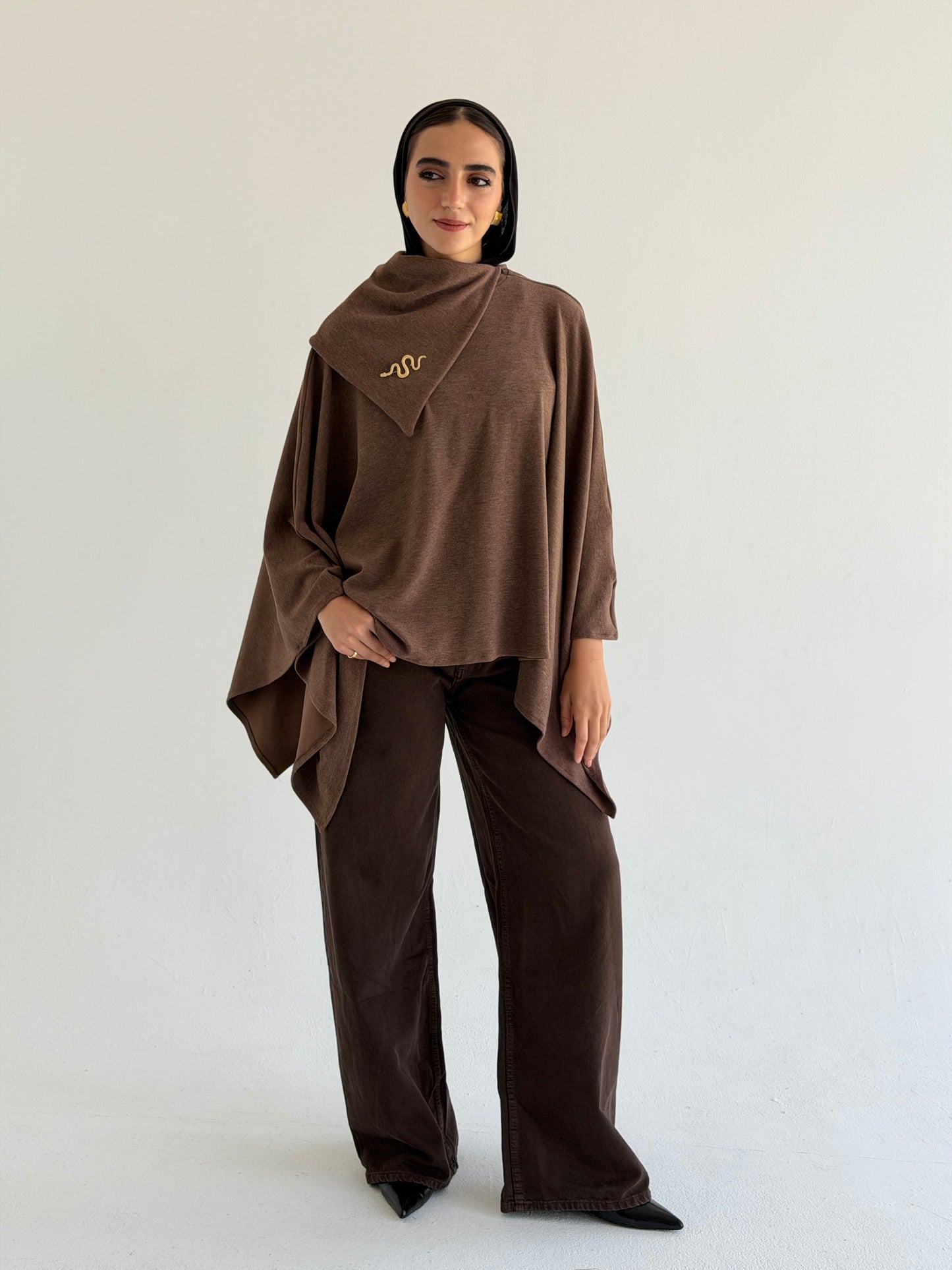 Drape Kint Cape In Brown