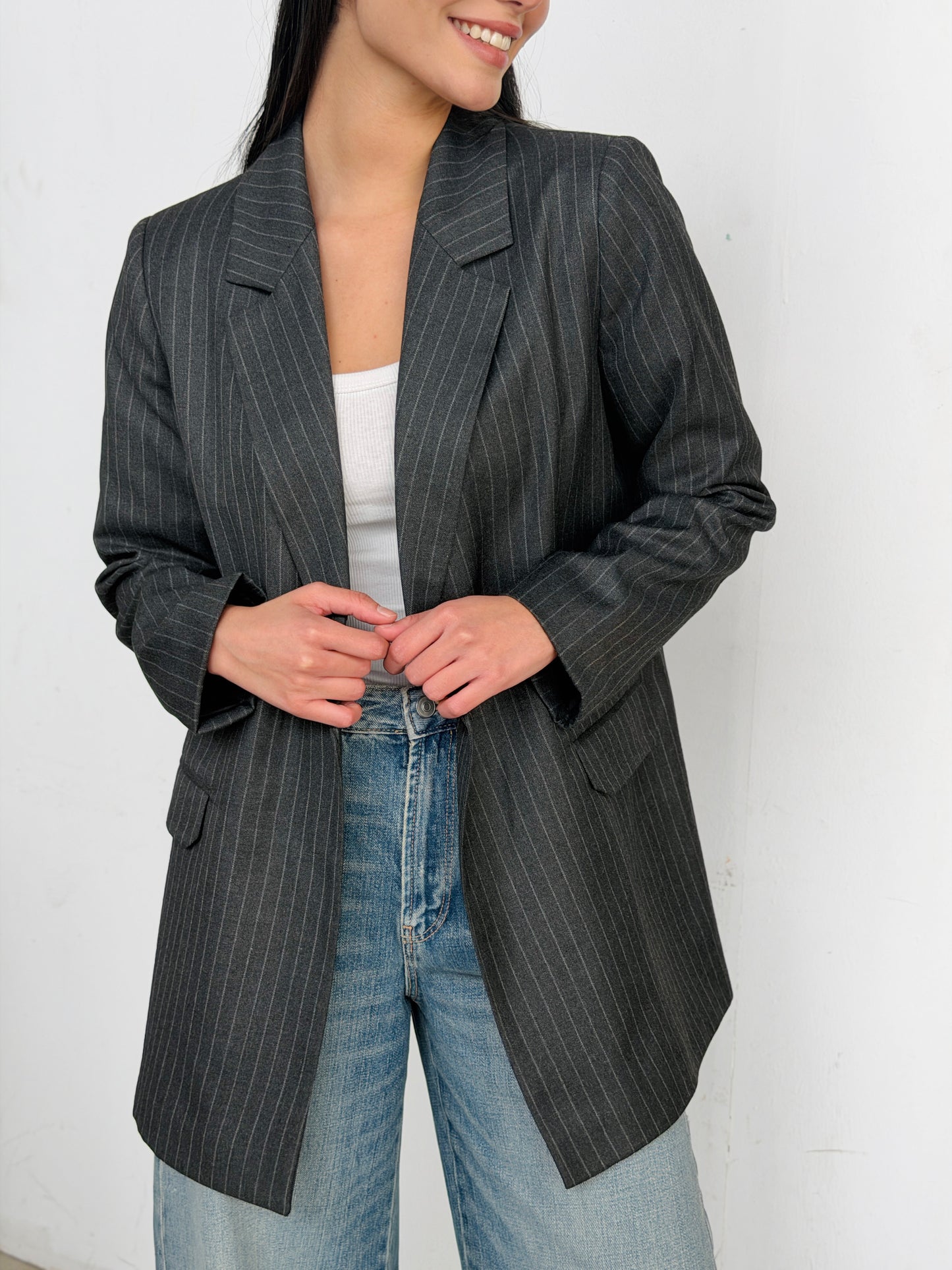 The Tailored striped blazer in dark Gray