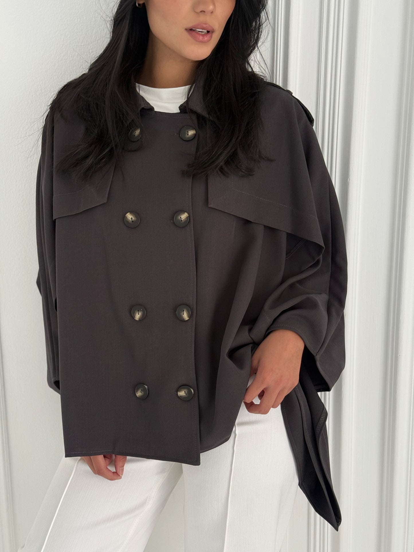 Tranch Cape In Gray