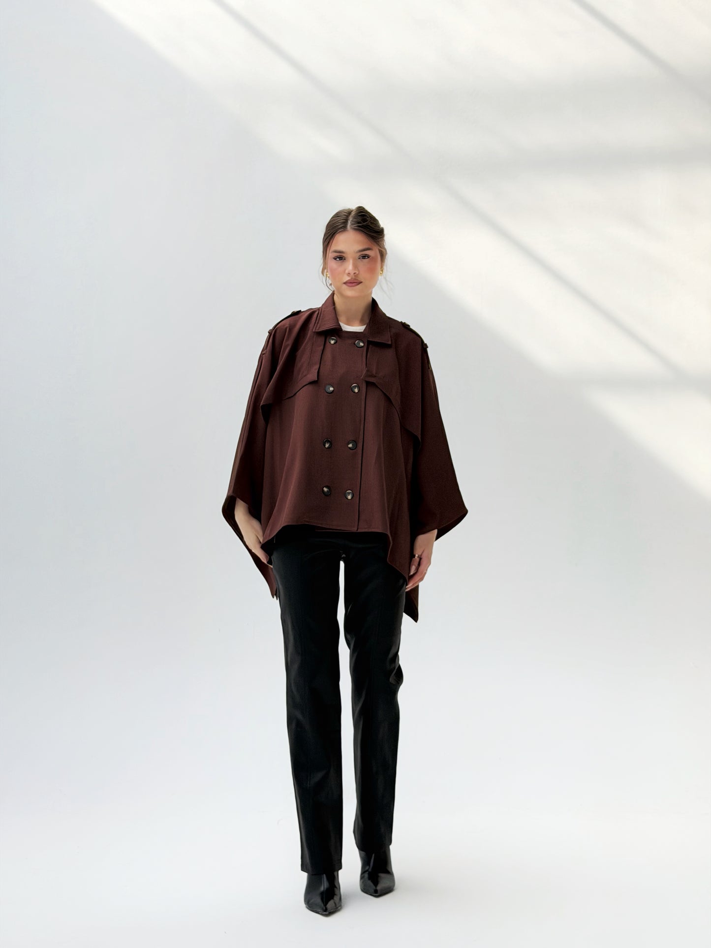 Trench cape in chocolate Brown