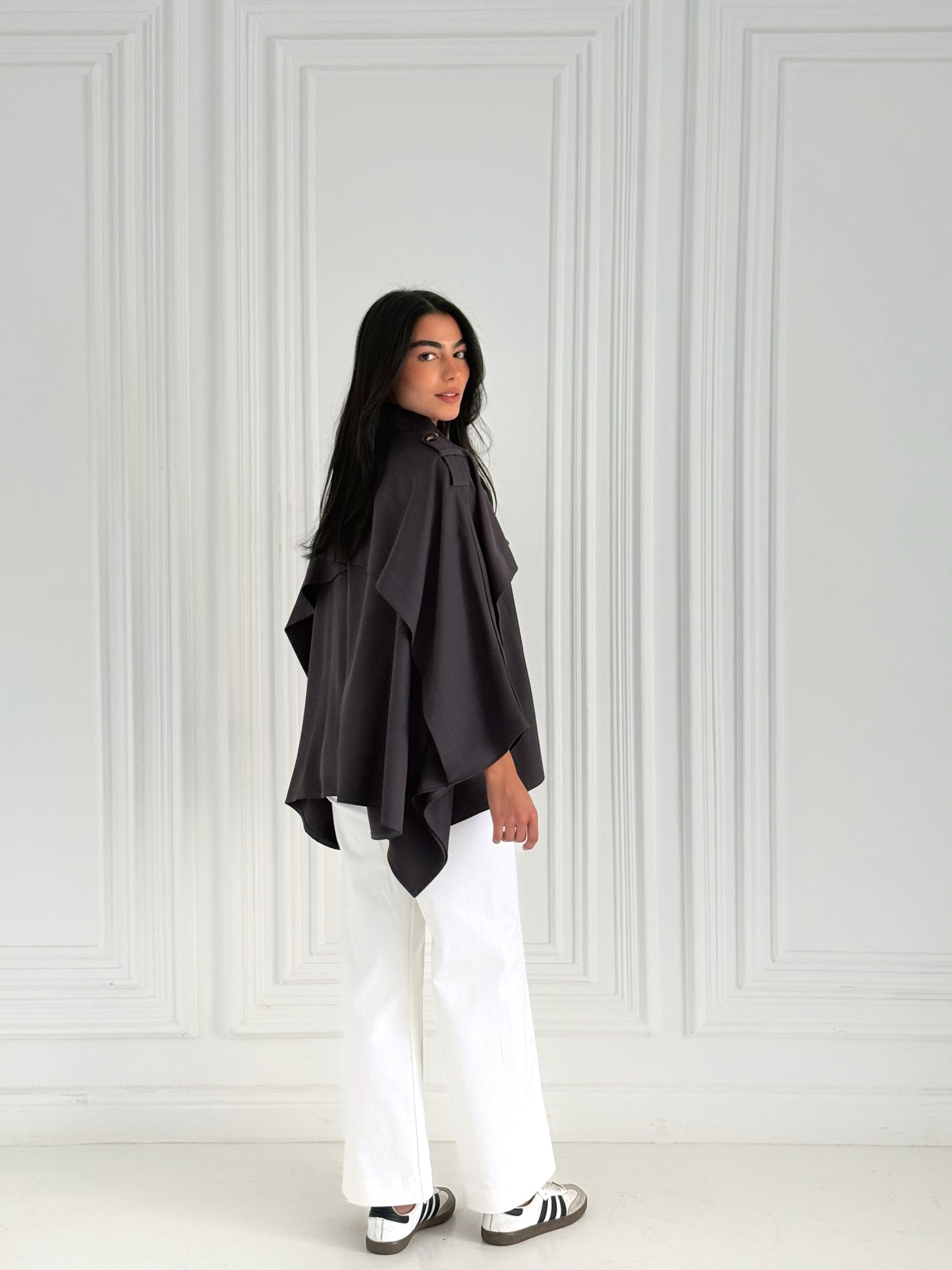 Tranch Cape In Gray