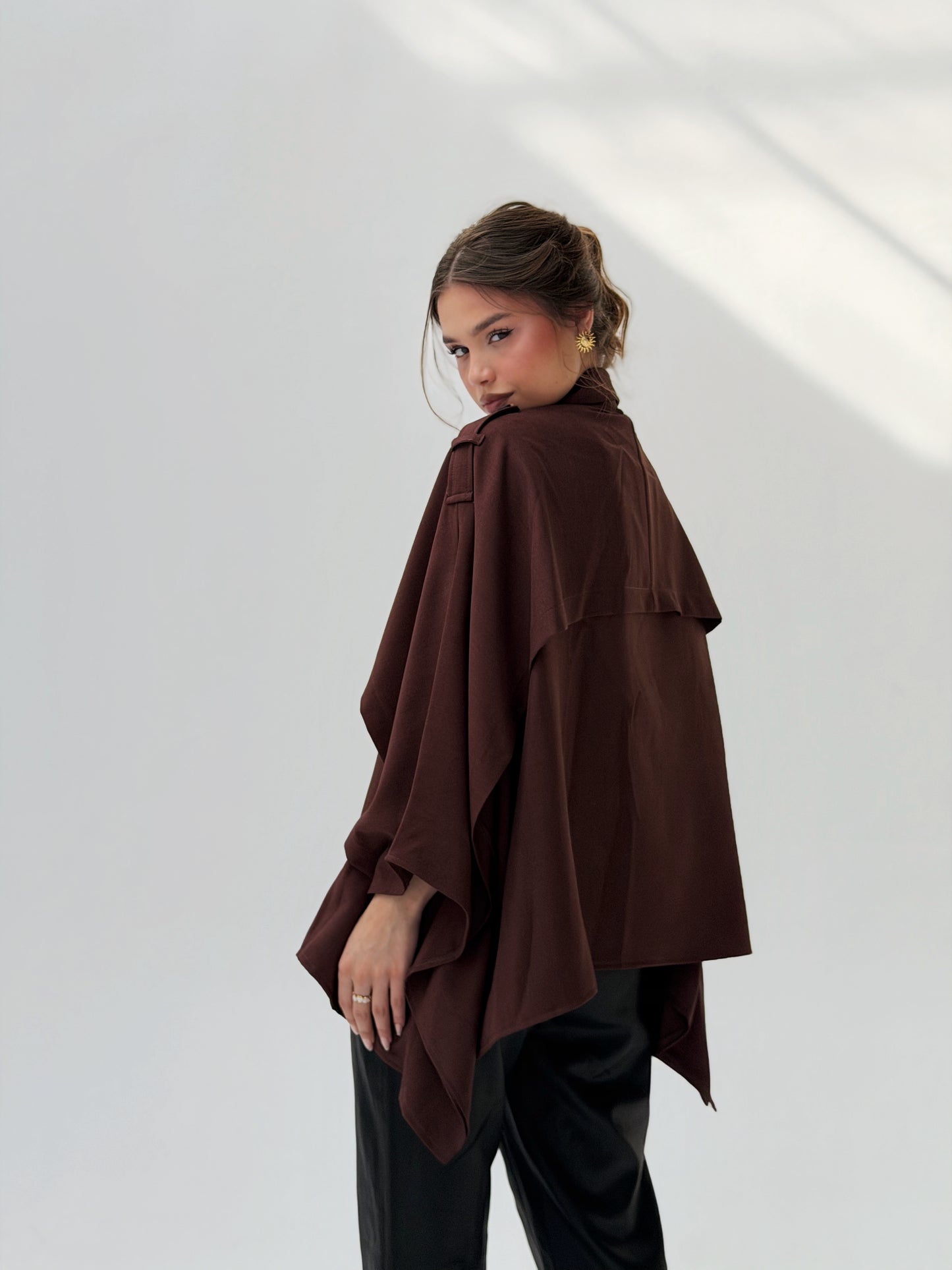Trench cape in chocolate Brown