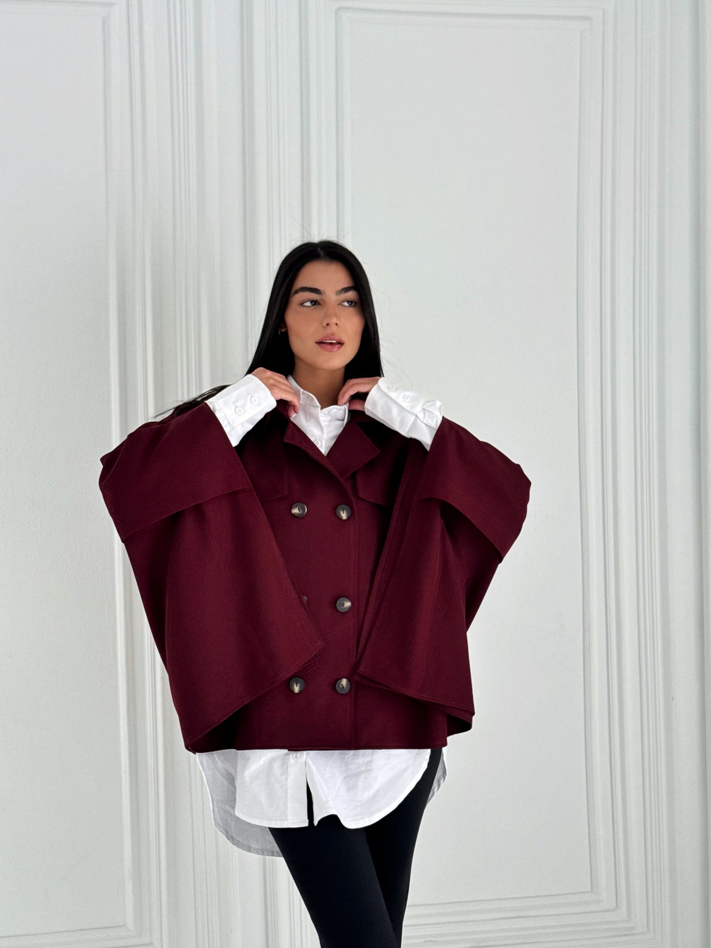 Trench Cape In burgundy