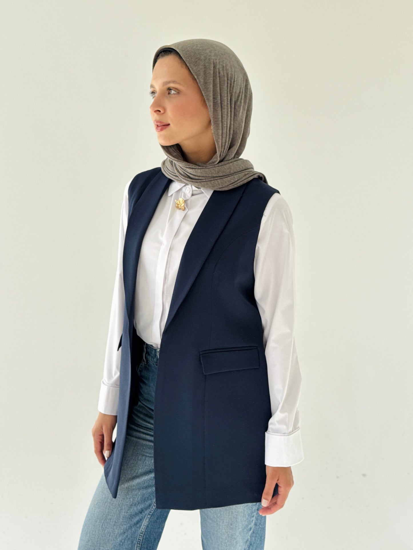 Shawl collar tailored vest in navy blue