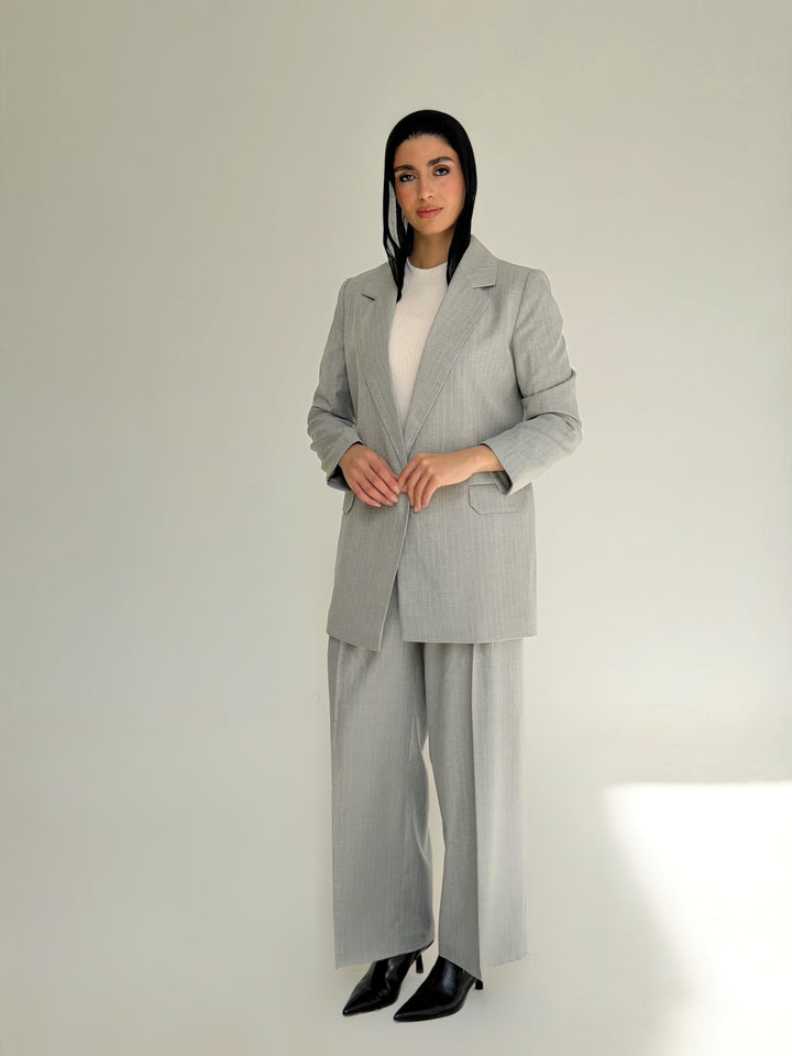 The Tailored striped Pants In Light Gray