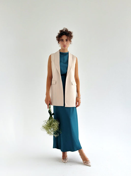 Shawl collar tailored vest In beige