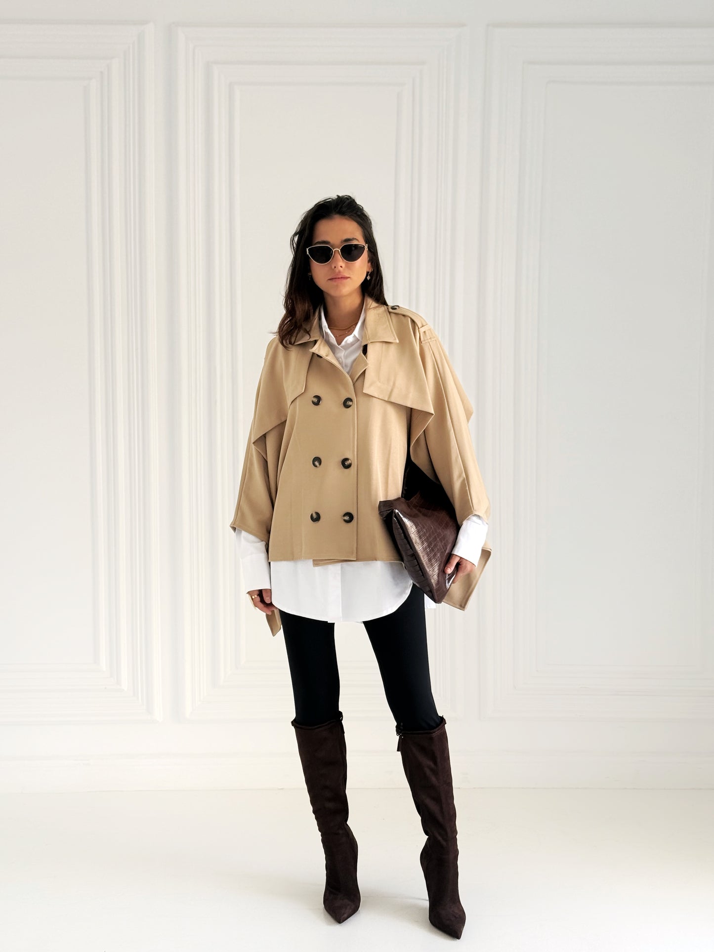 Tranch Cape in beige