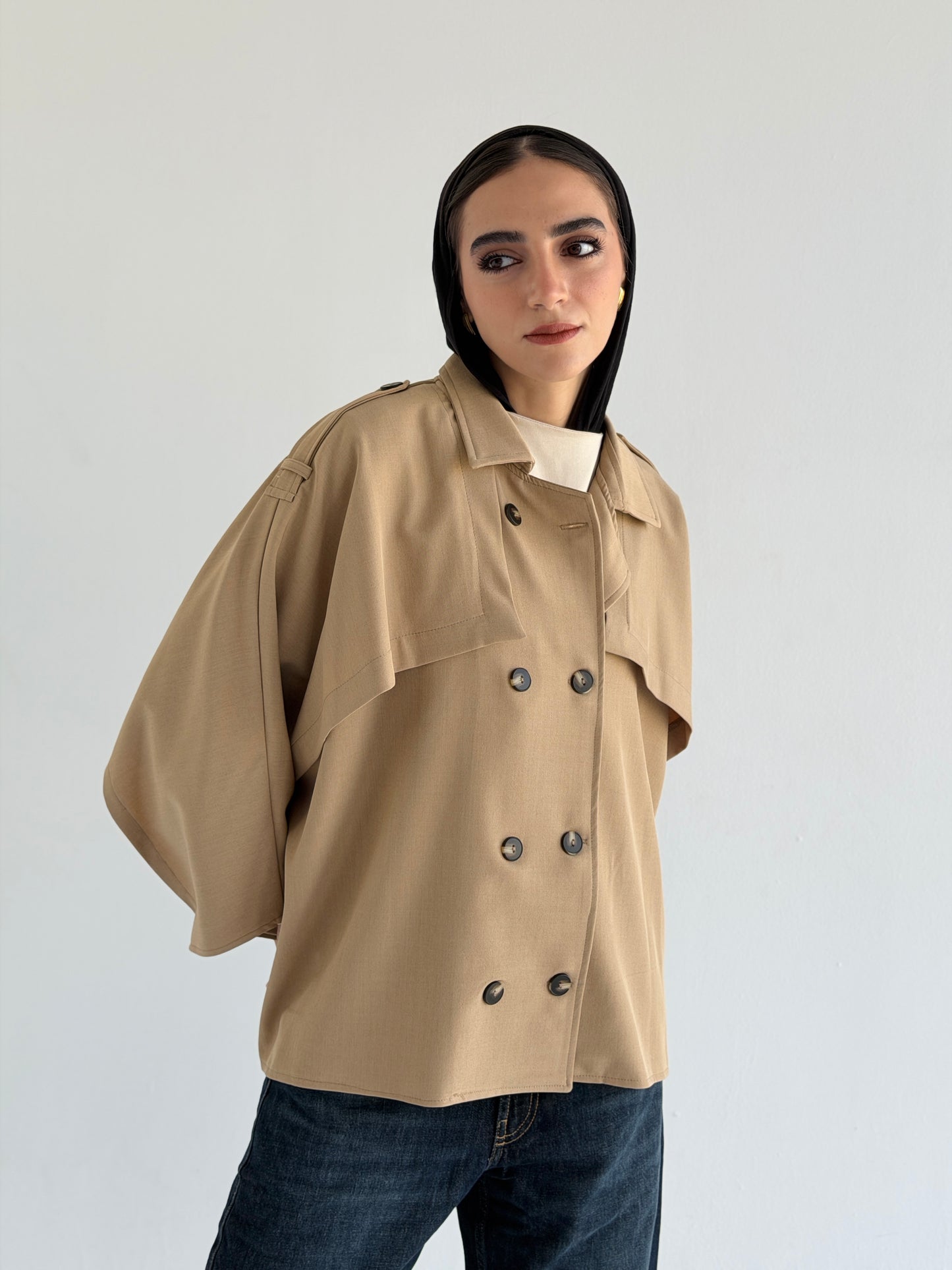 Tranch Cape in beige