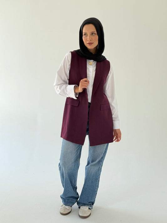 Shawl collar tailored vest in burgundy