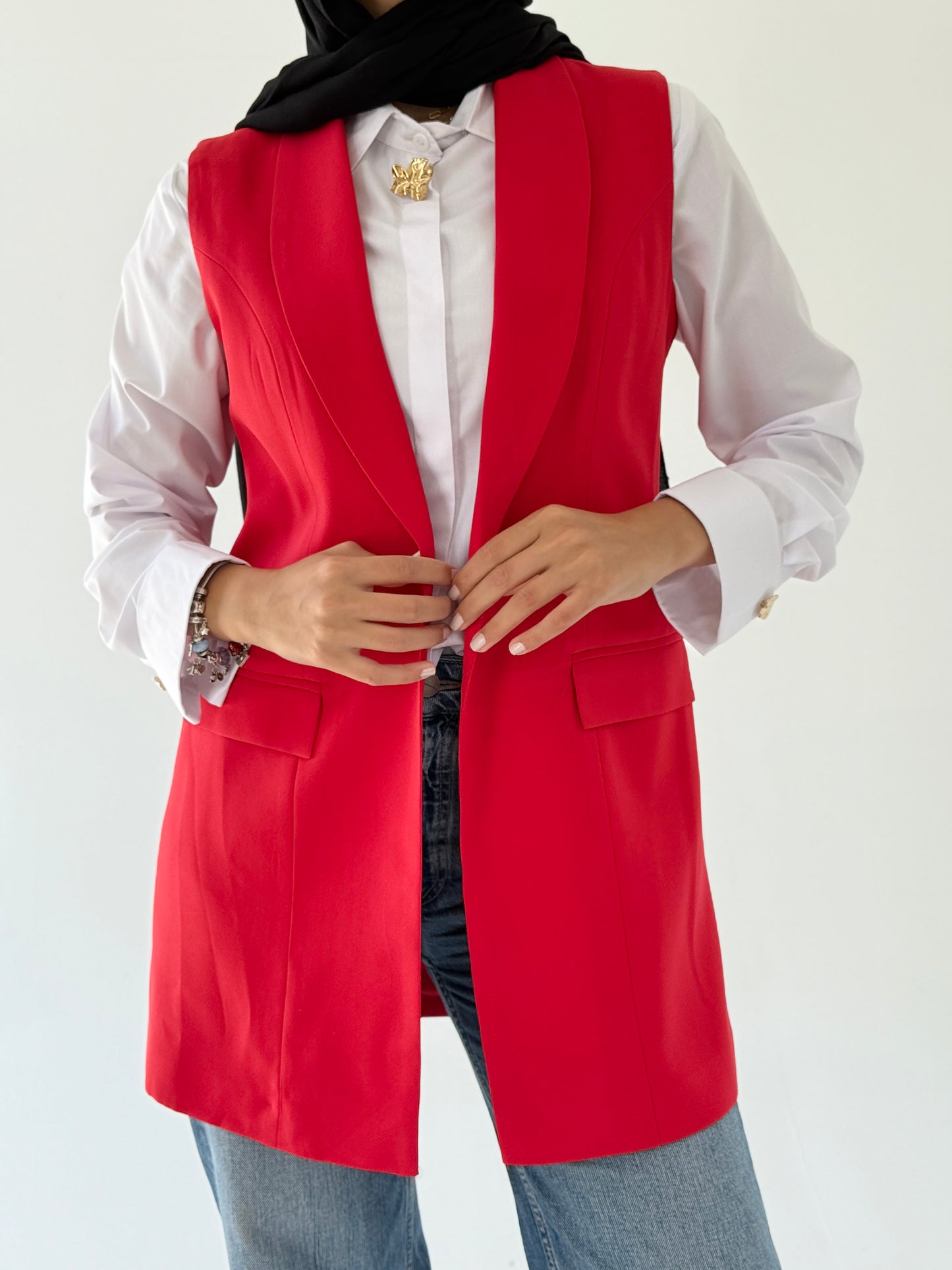 Shawl collar tailored vest I red