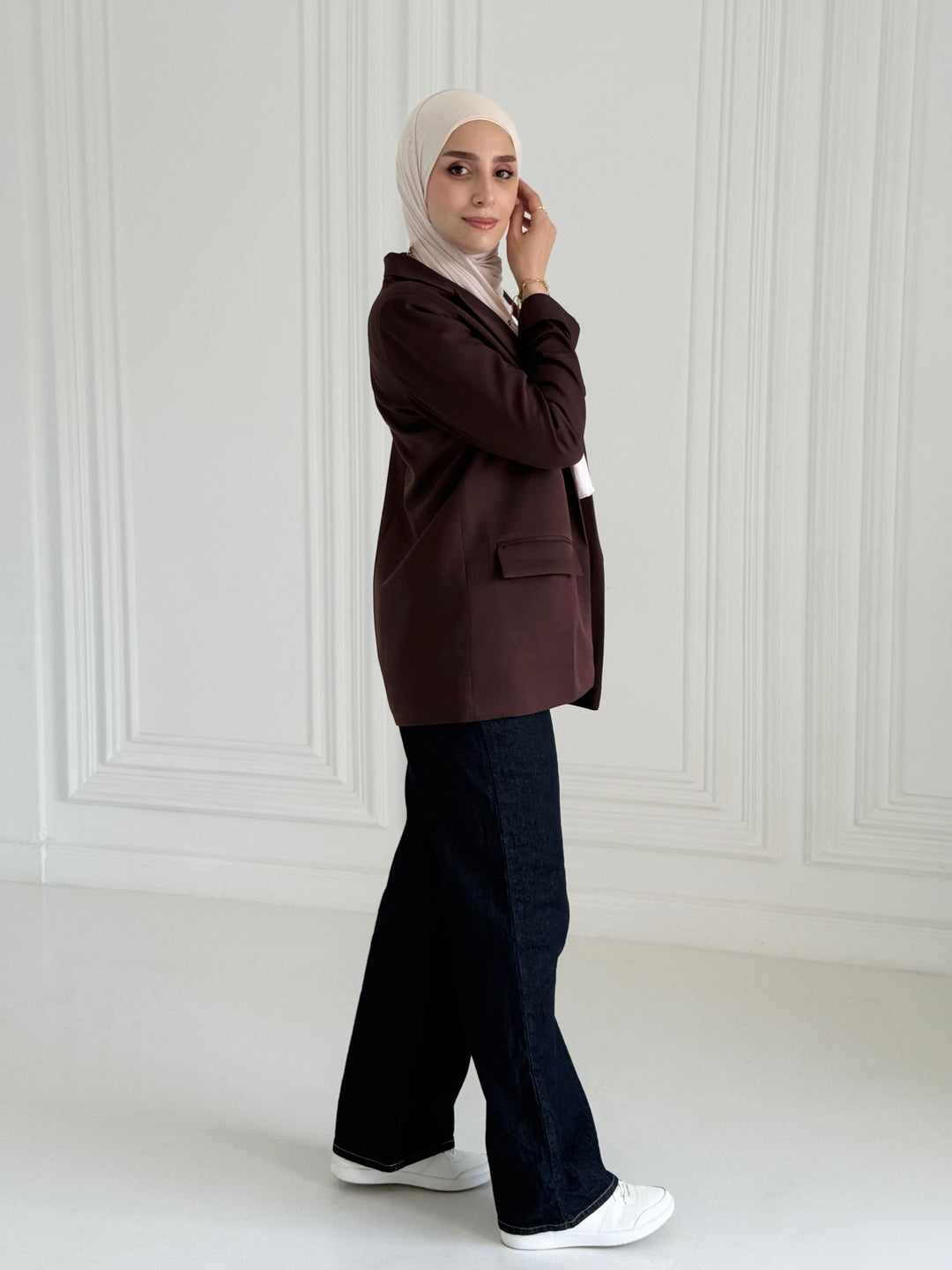 Ruffled blazer in chocolate