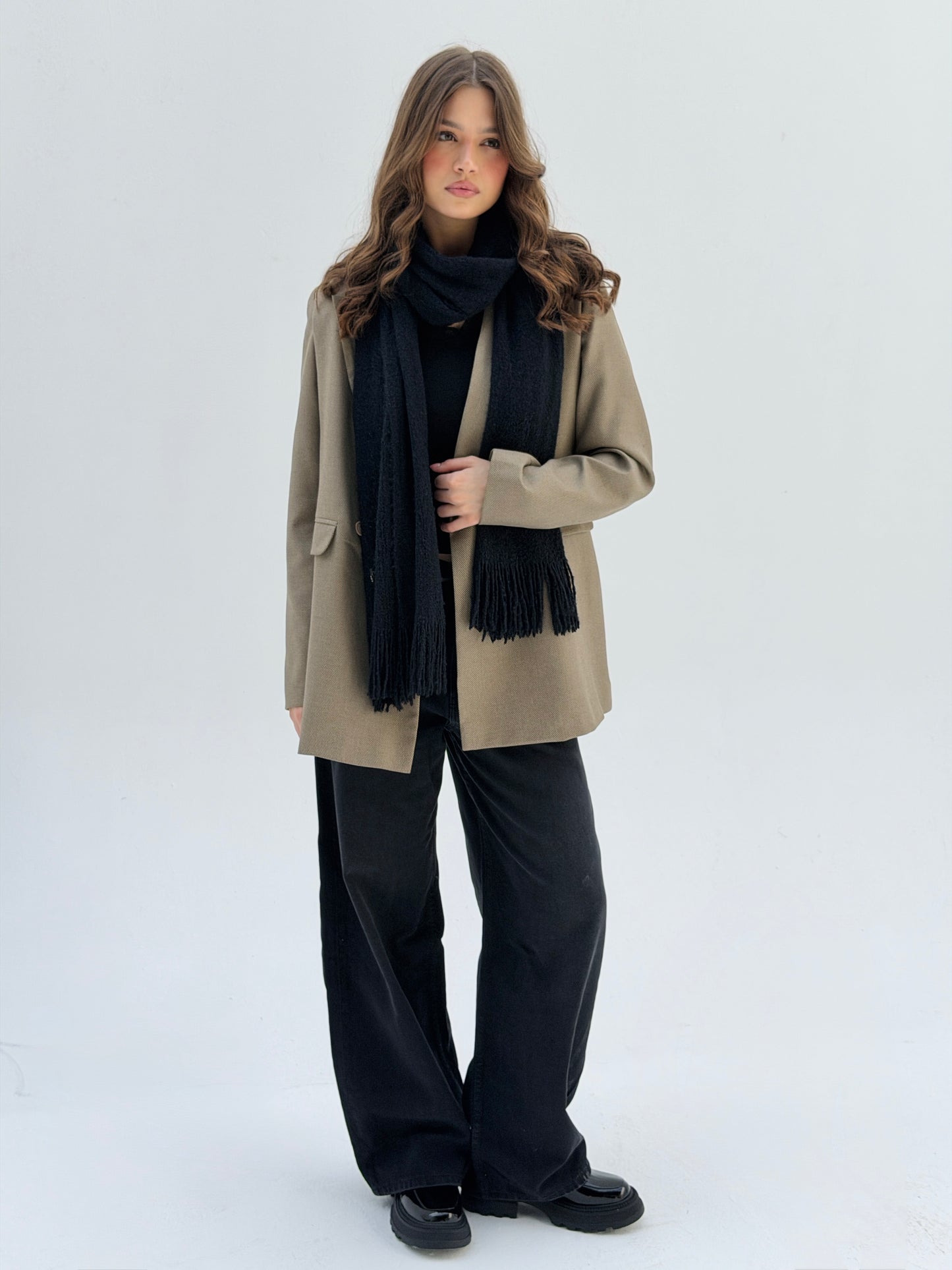 The Tailored blazer in cafe