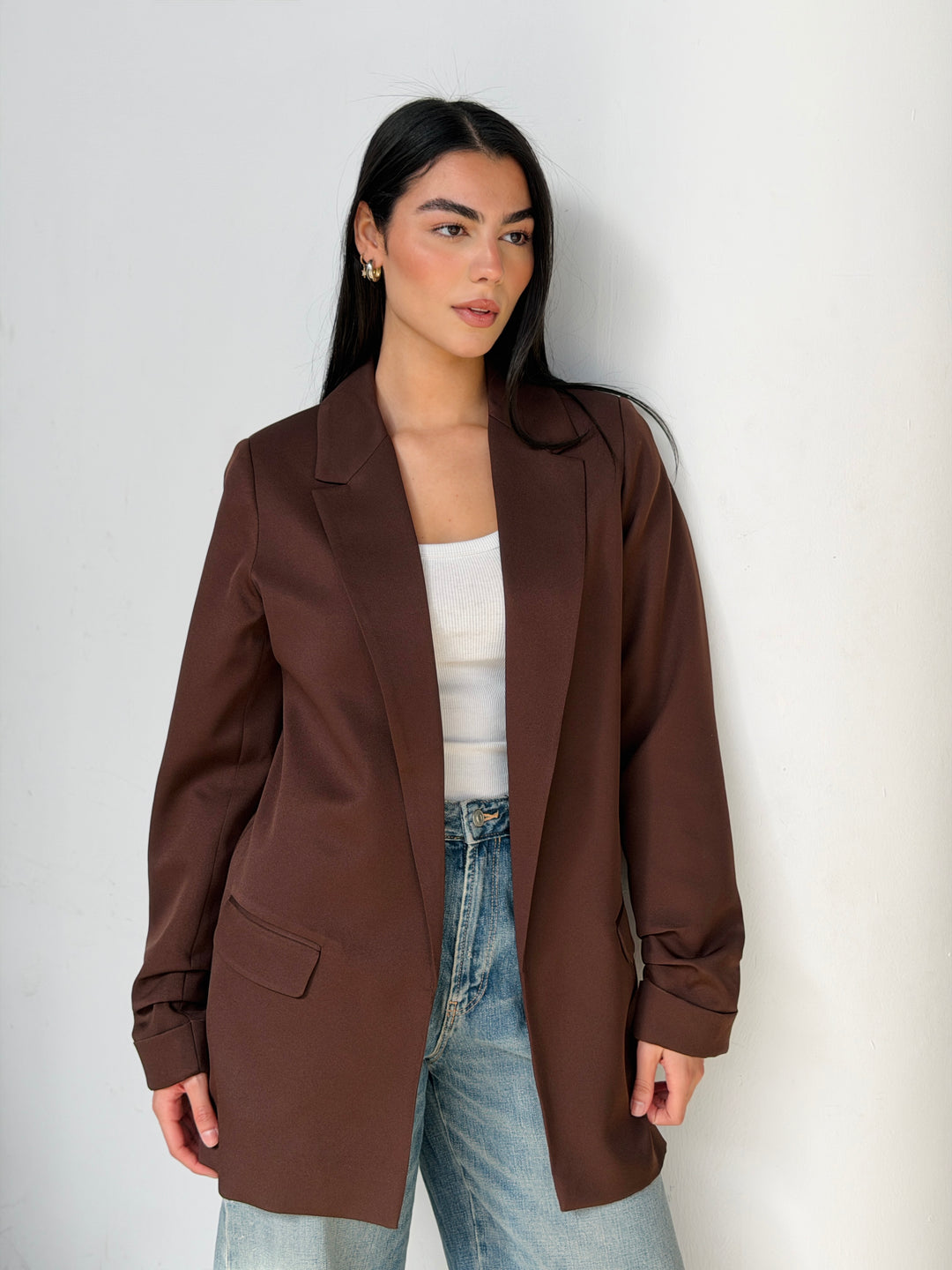 Ruffled blazer in chocolate