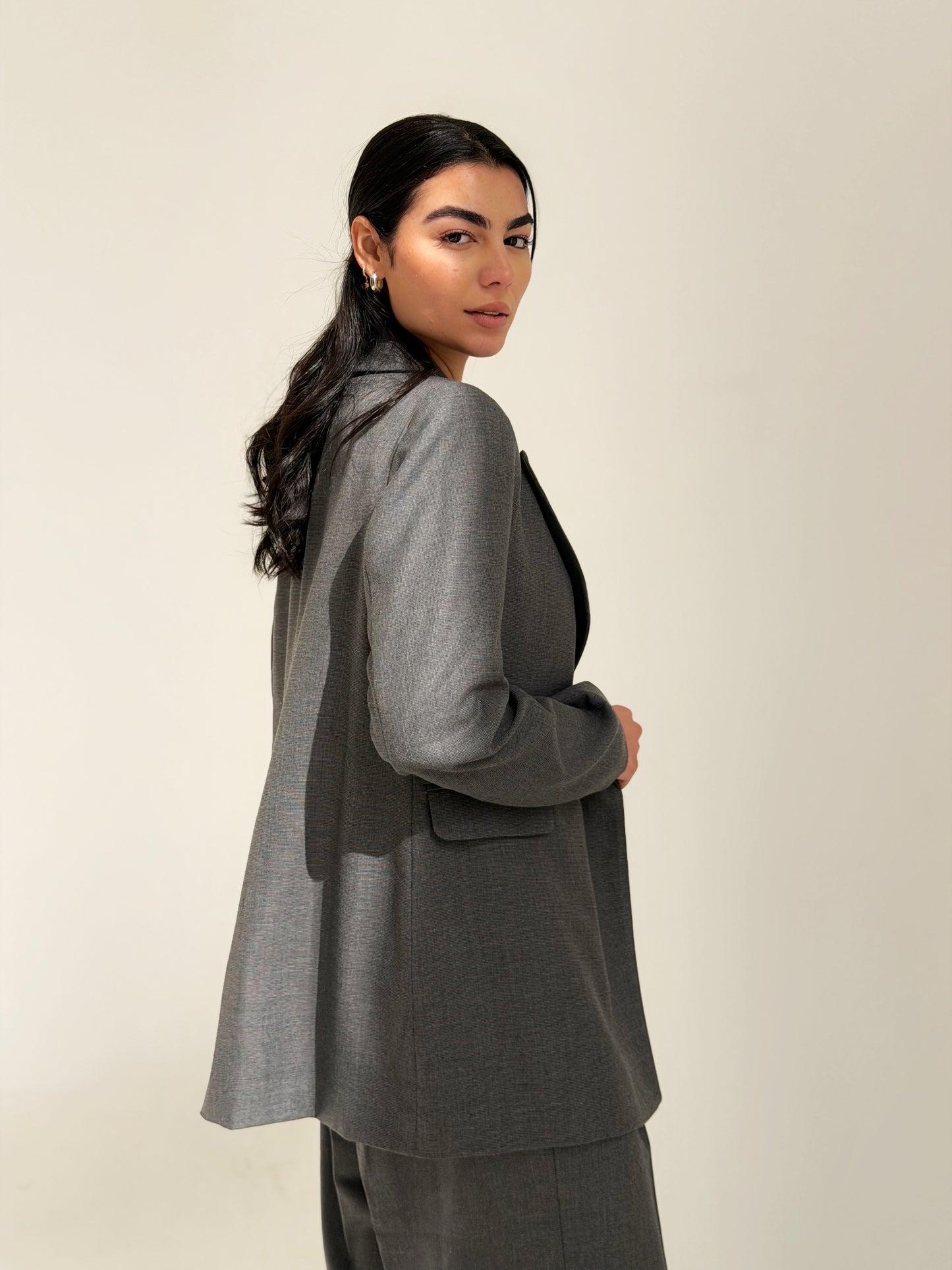 Signature suit in Gray