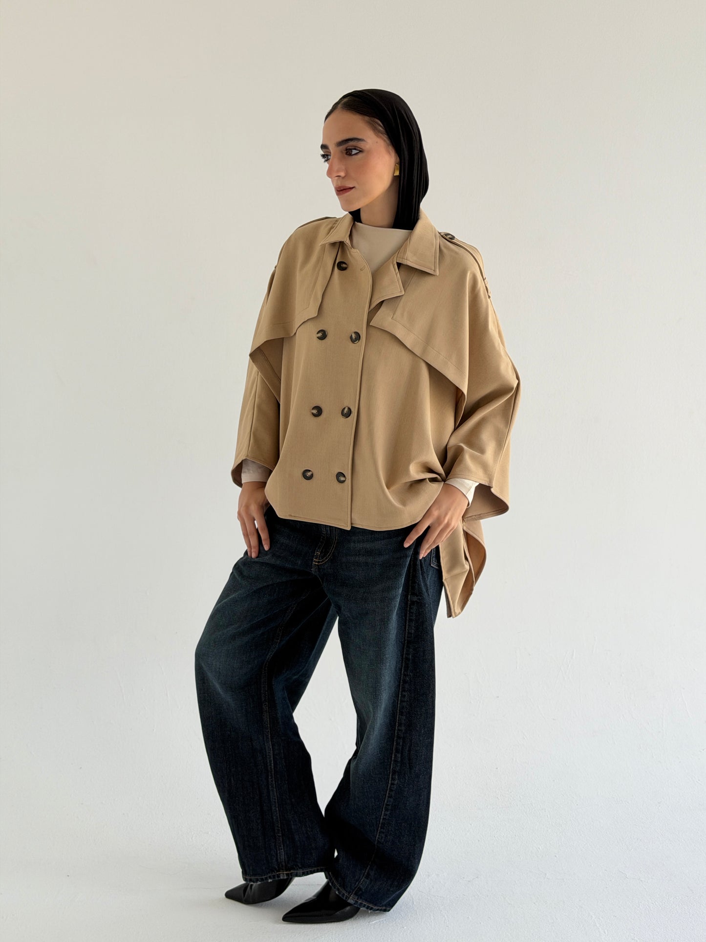 Tranch Cape in beige