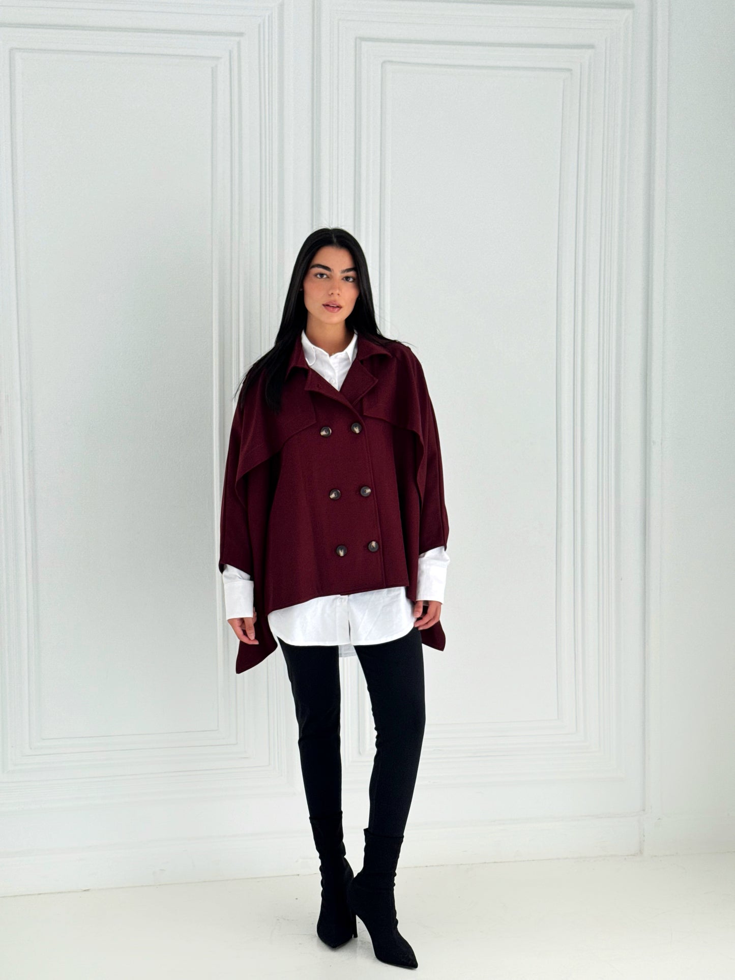Trench Cape In burgundy