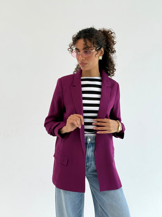 Ruffles Blazer in Magenta