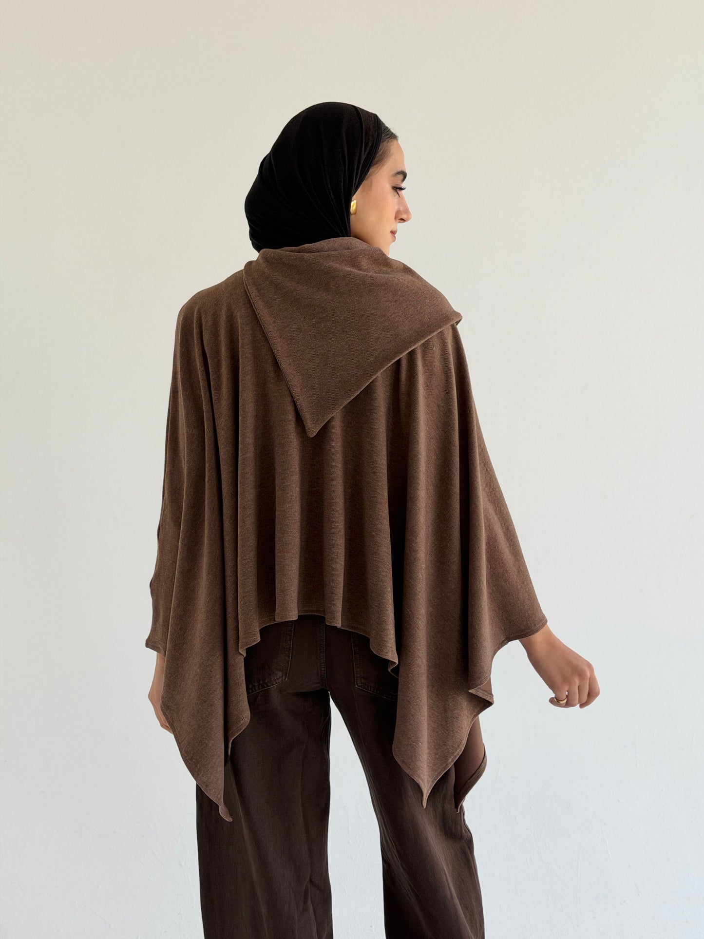 Drape Kint Cape In Brown