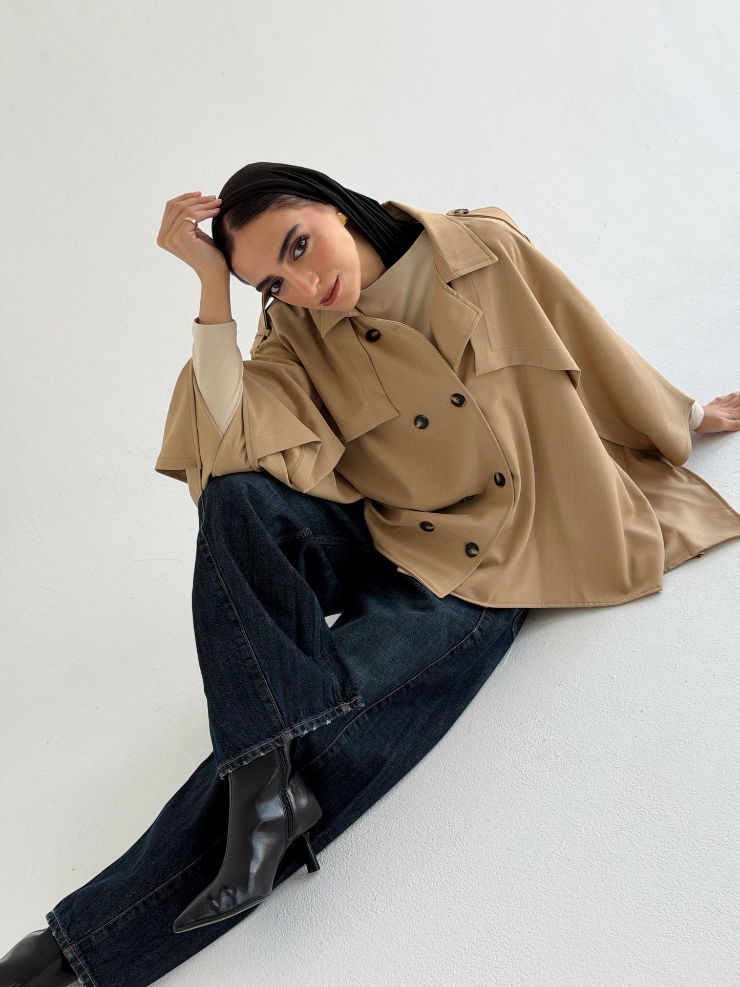 Tranch Cape in beige