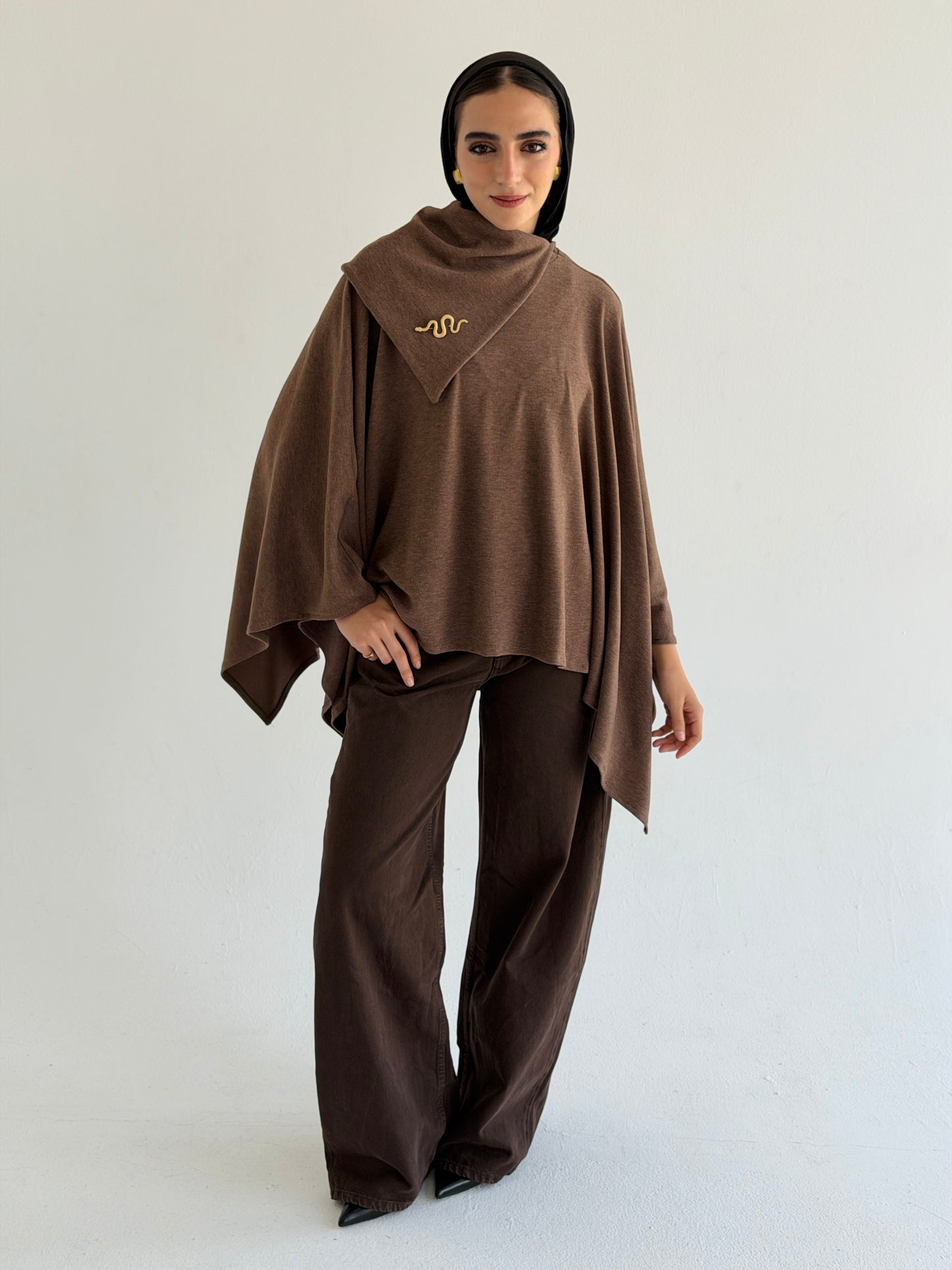 Drape Kint Cape In Brown