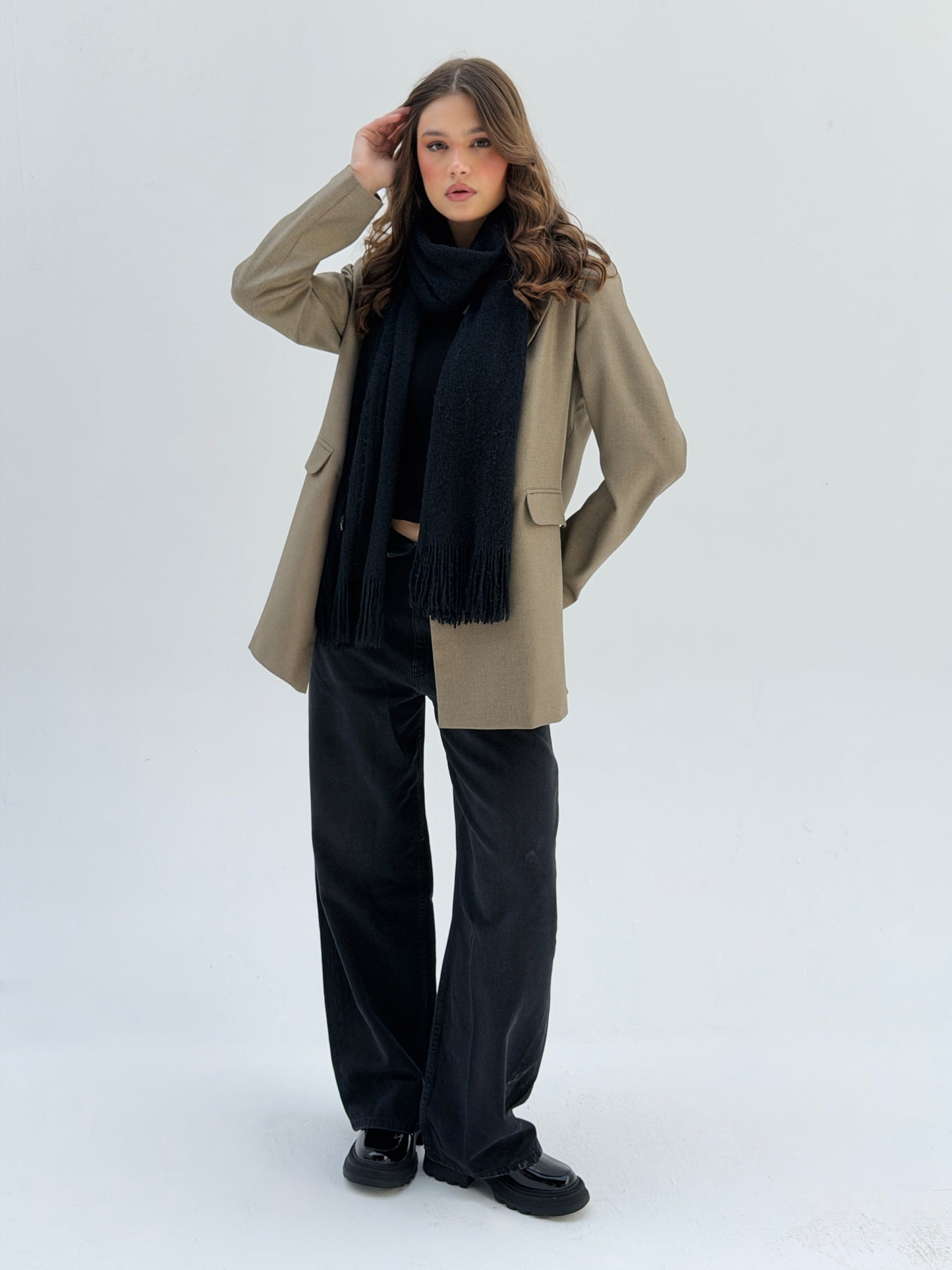 The Tailored blazer in cafe